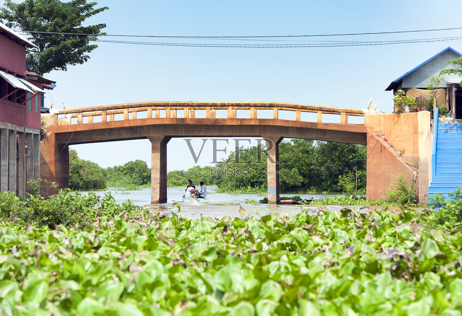 柬埔寨洞里沙磅克梁大桥照片摄影图片