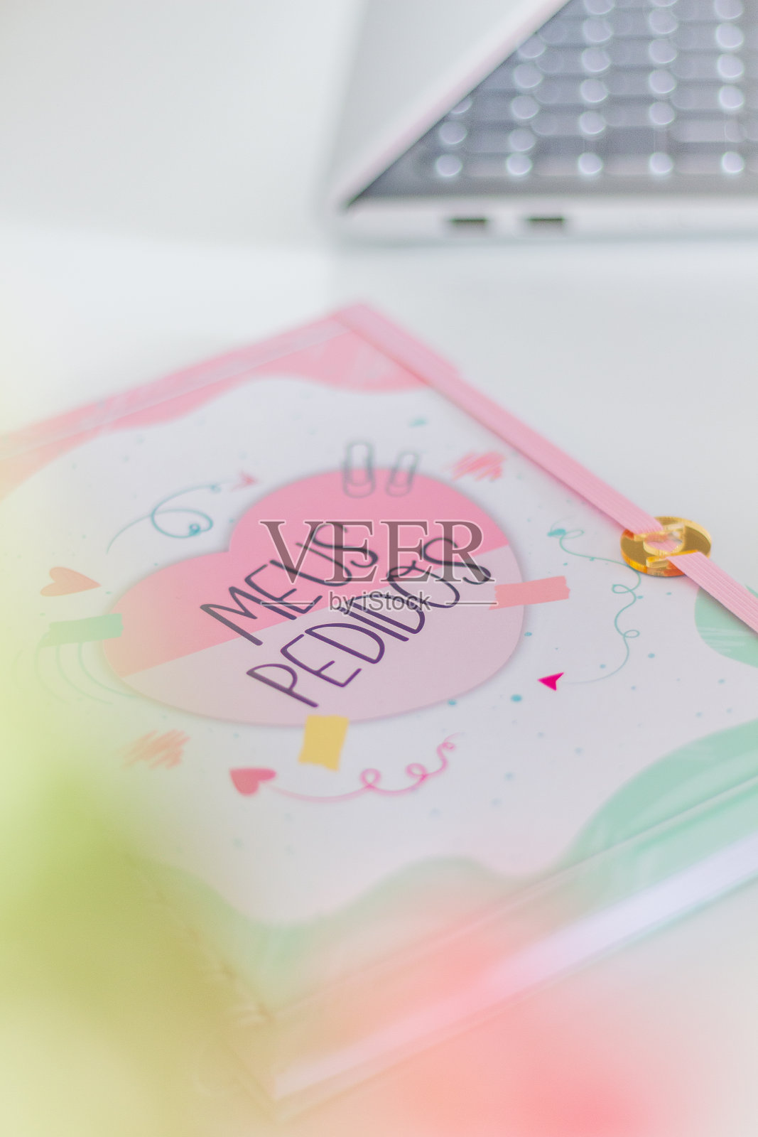 女性的固定照片摄影图片