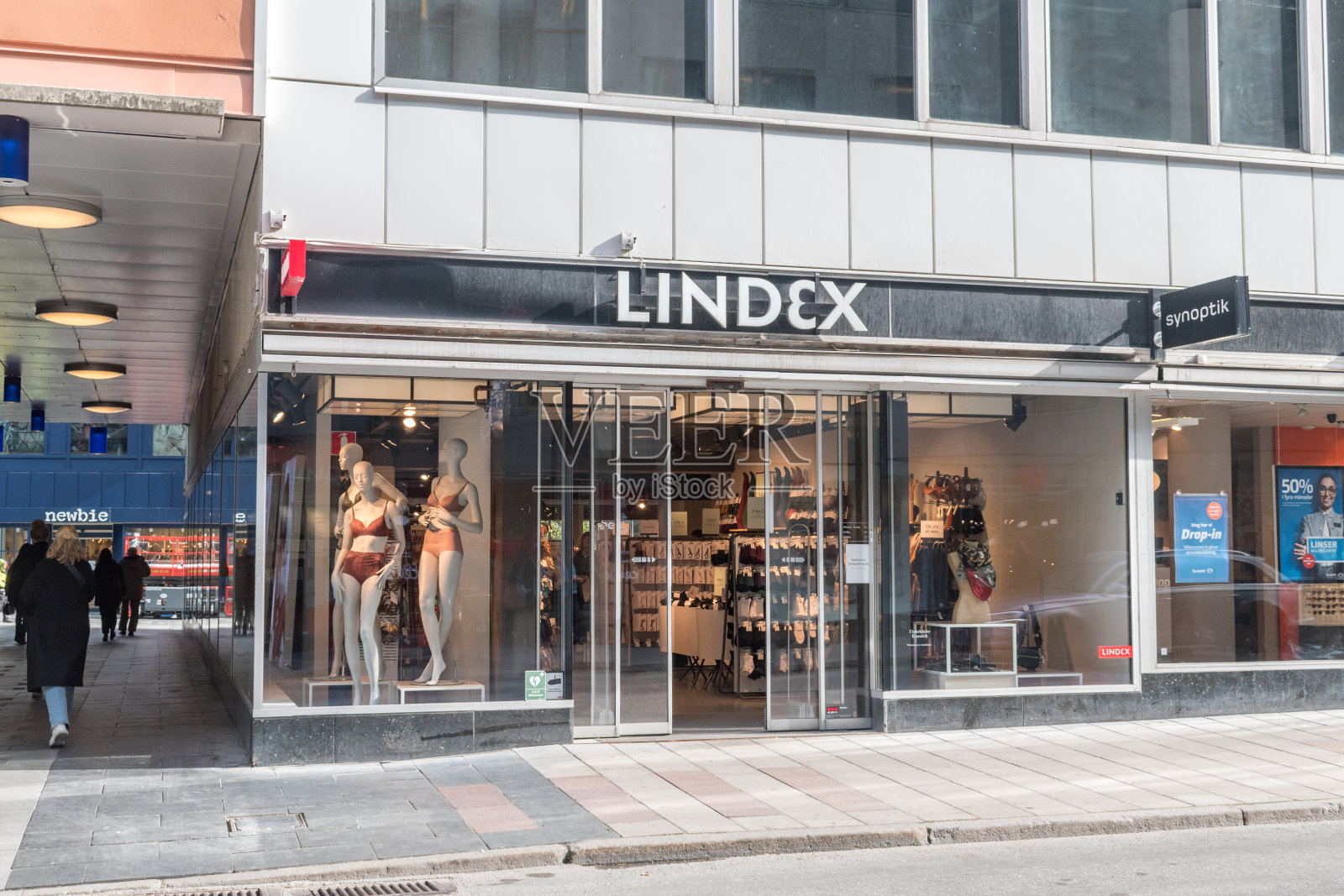 Lindex商店前面。Lindex是芬兰斯托克曼集团旗下的瑞典时尚连锁店。照片摄影图片