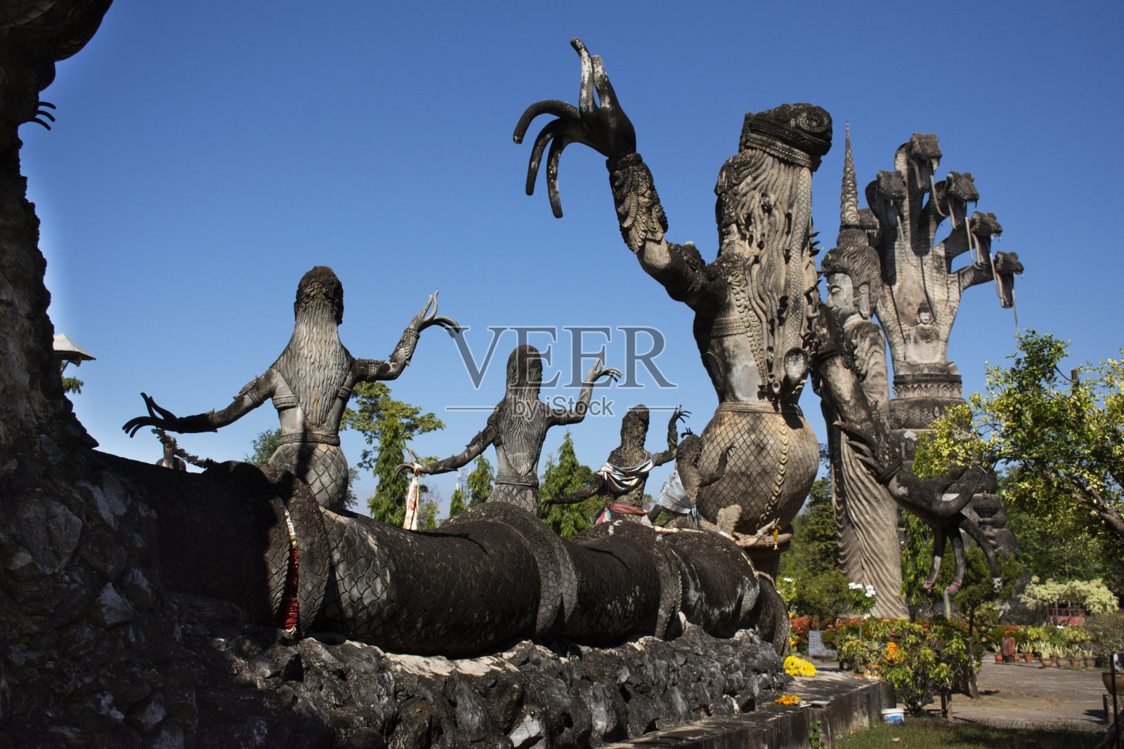 泰国廊开市的Sala Kaew Ku佛教混凝土雕塑公园照片摄影图片