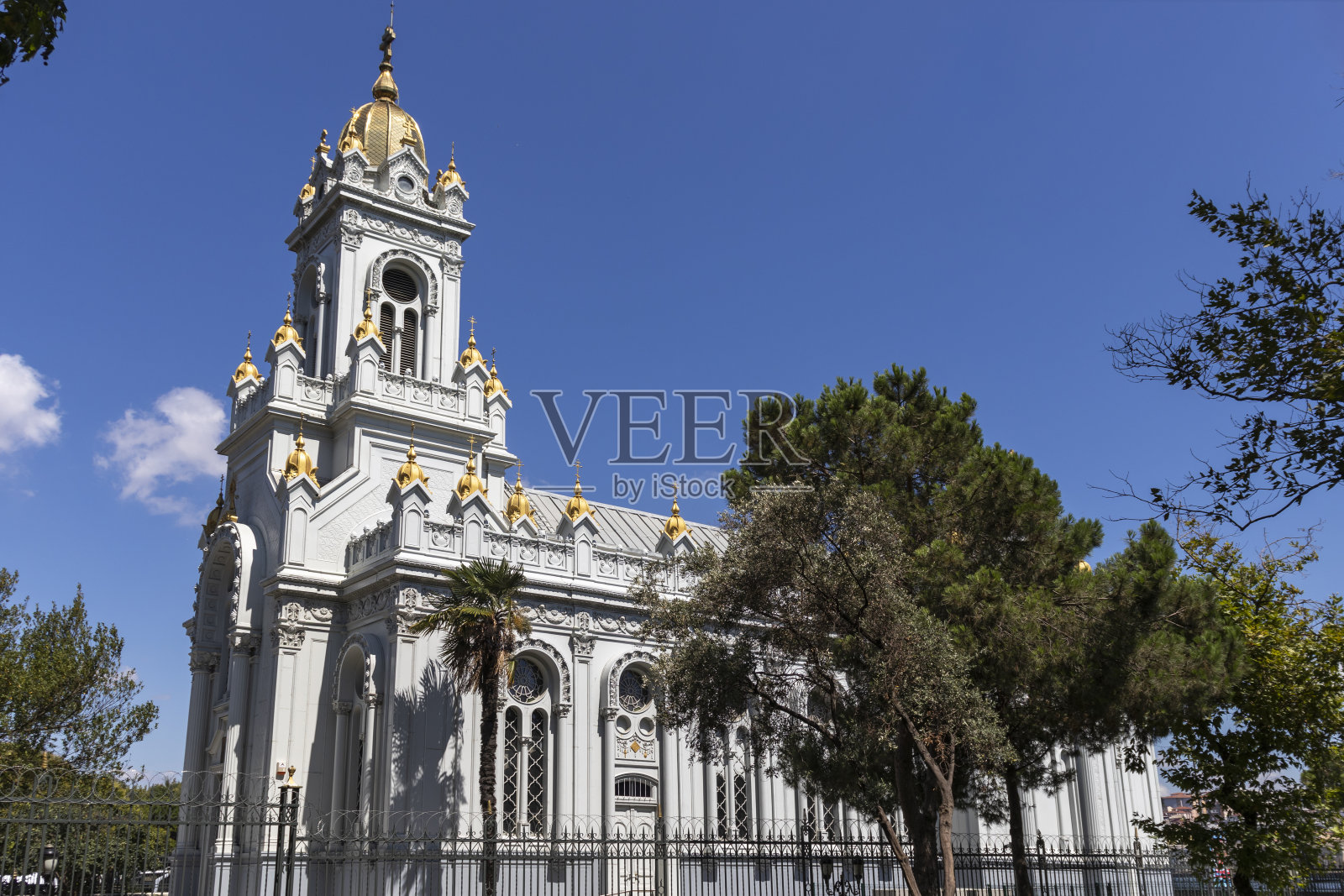 位于伊斯坦布尔的保加利亚东正教圣斯蒂芬教堂照片摄影图片