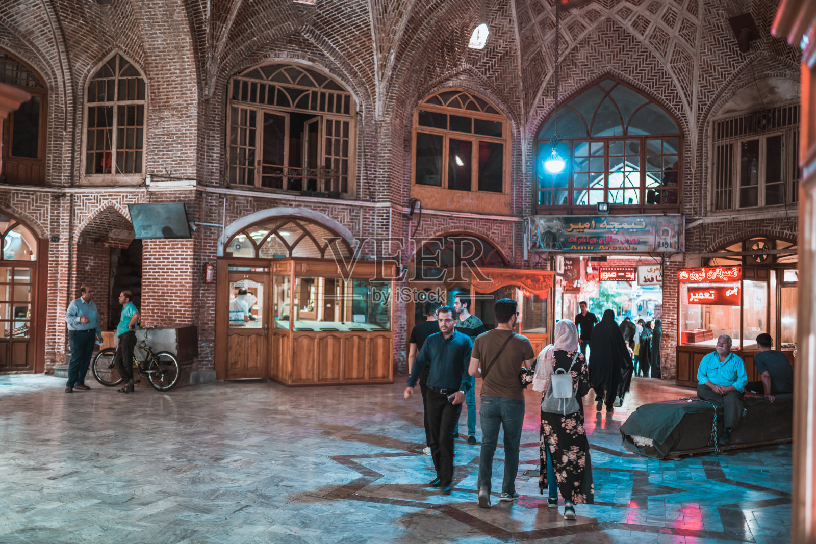 伊朗大不里士大巴扎照片摄影图片