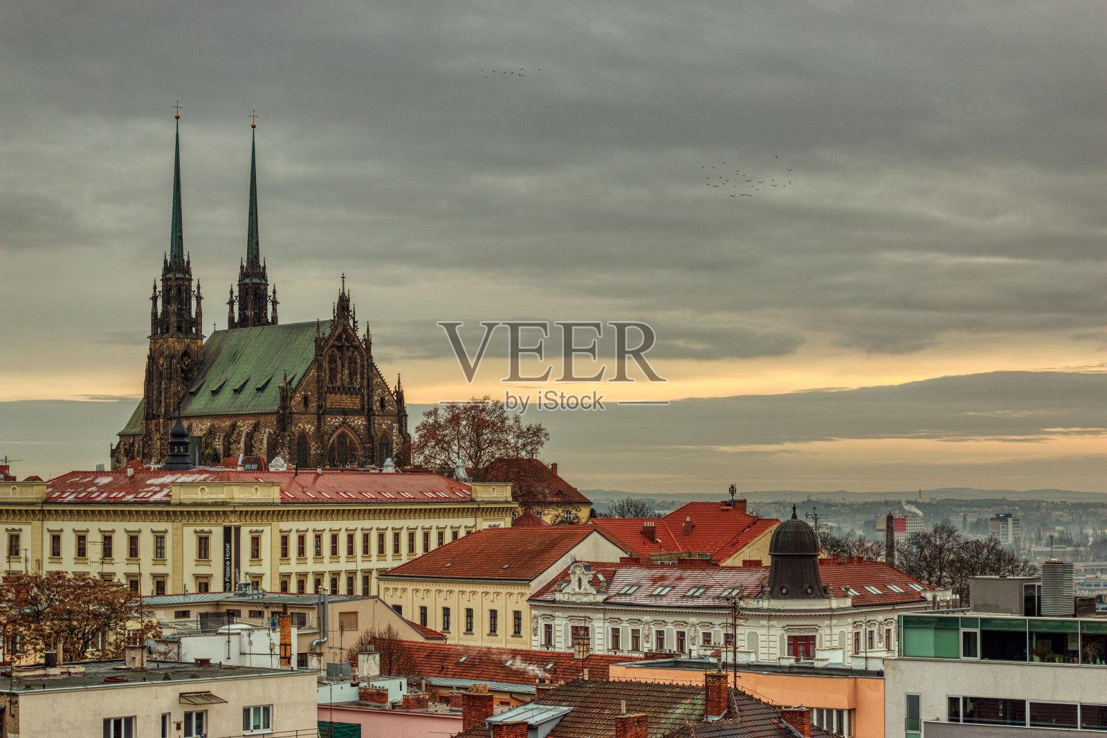 圣彼得和保罗大教堂的秋天的云照片摄影图片