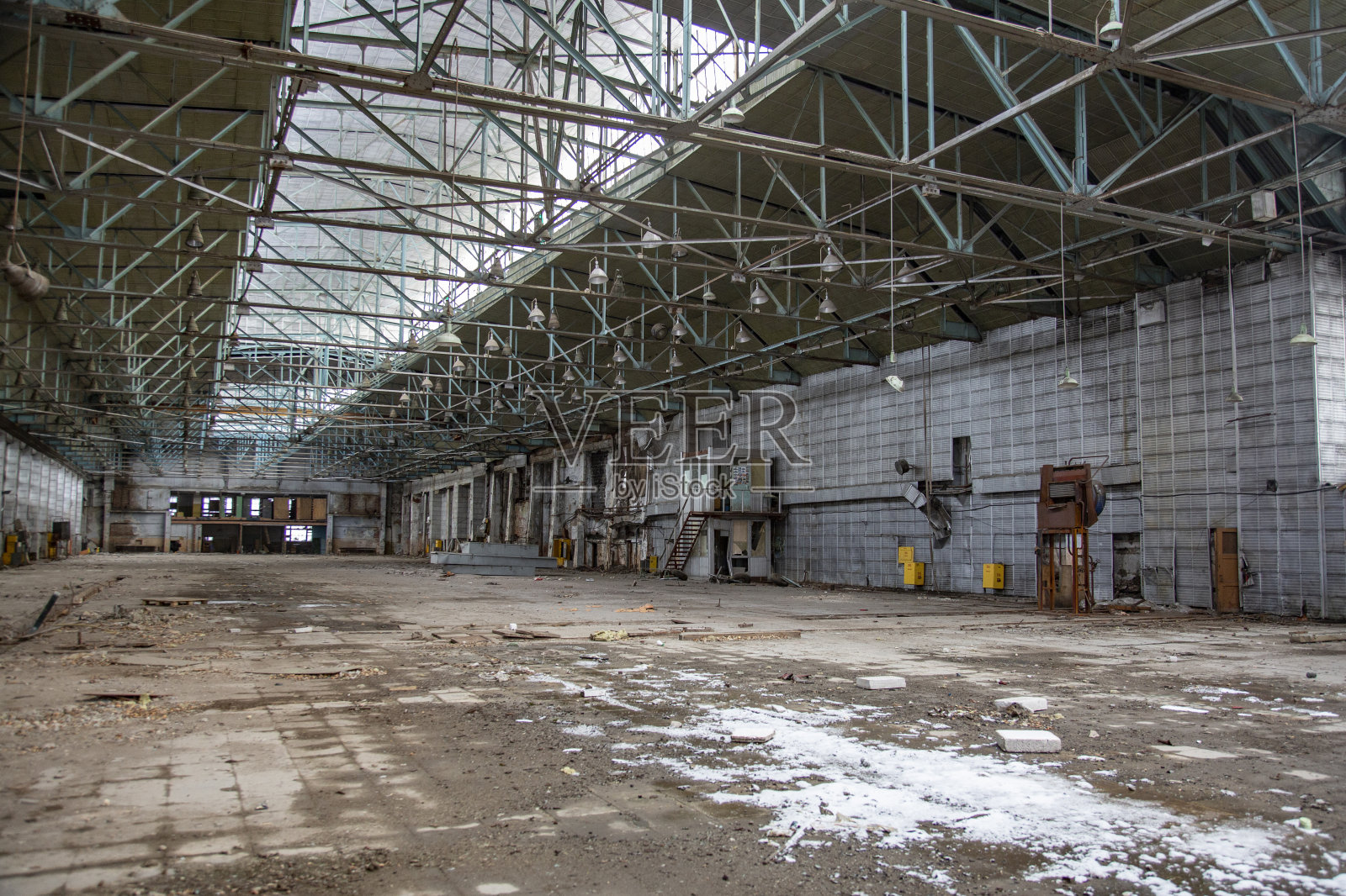 飞机制造厂的废弃车间。莫斯科照片摄影图片