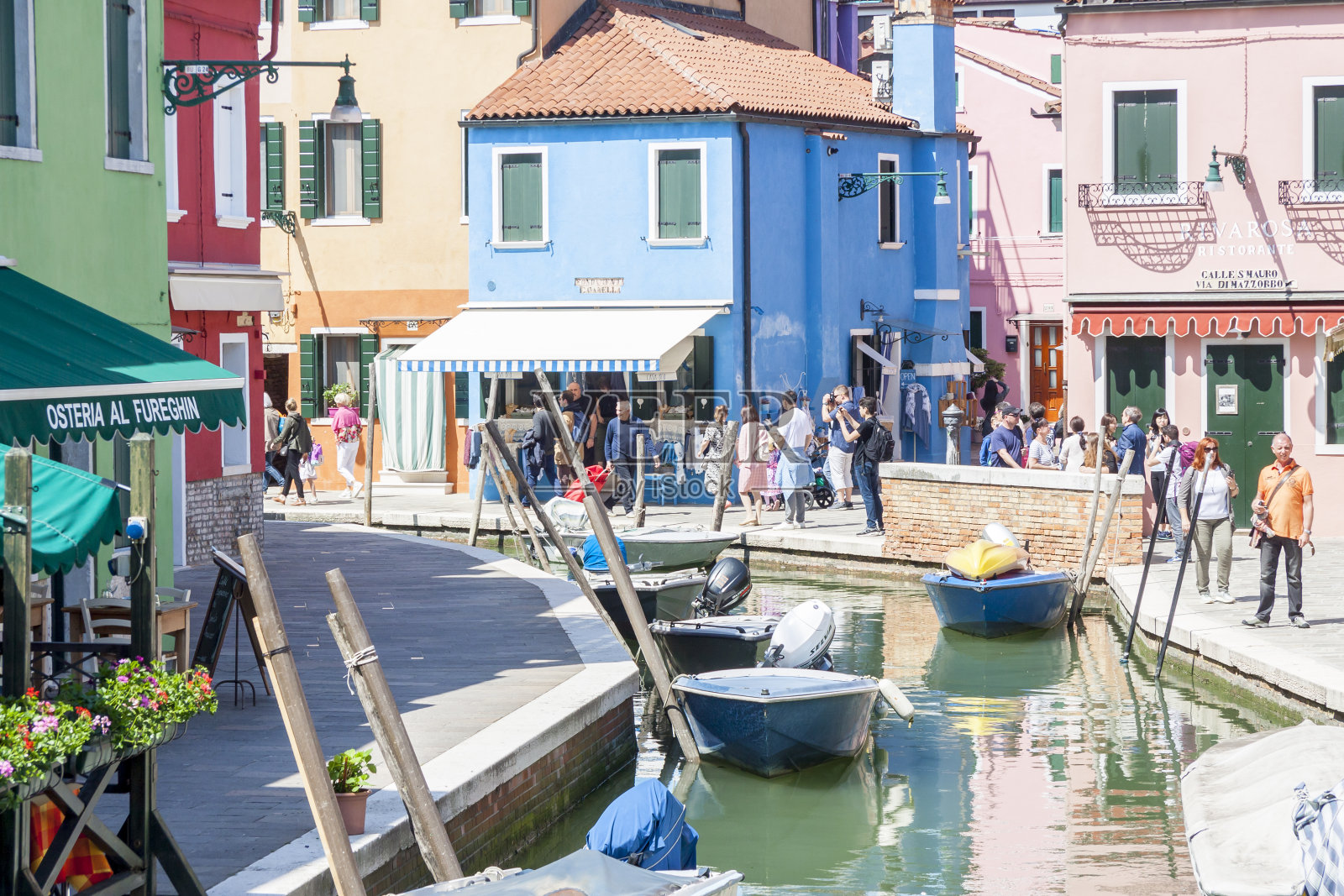彩色城市 - 意大利布拉诺照片摄影图片