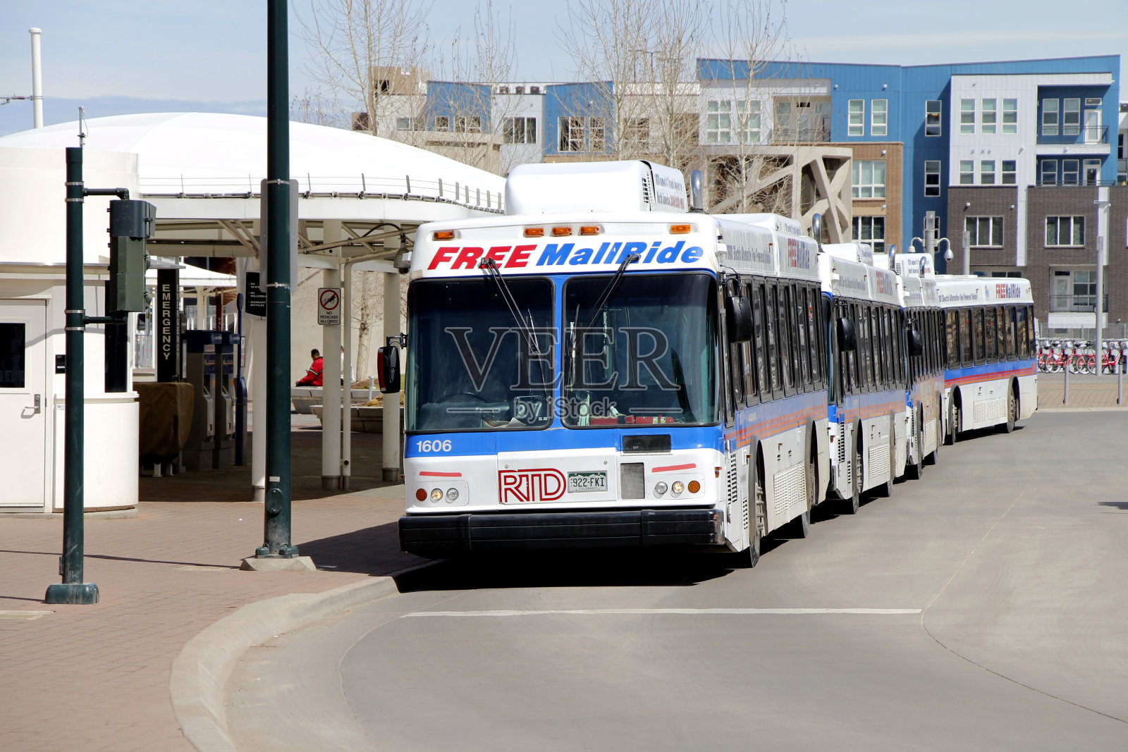 RTD免费Mallride巴士在丹佛，科罗拉多州照片摄影图片