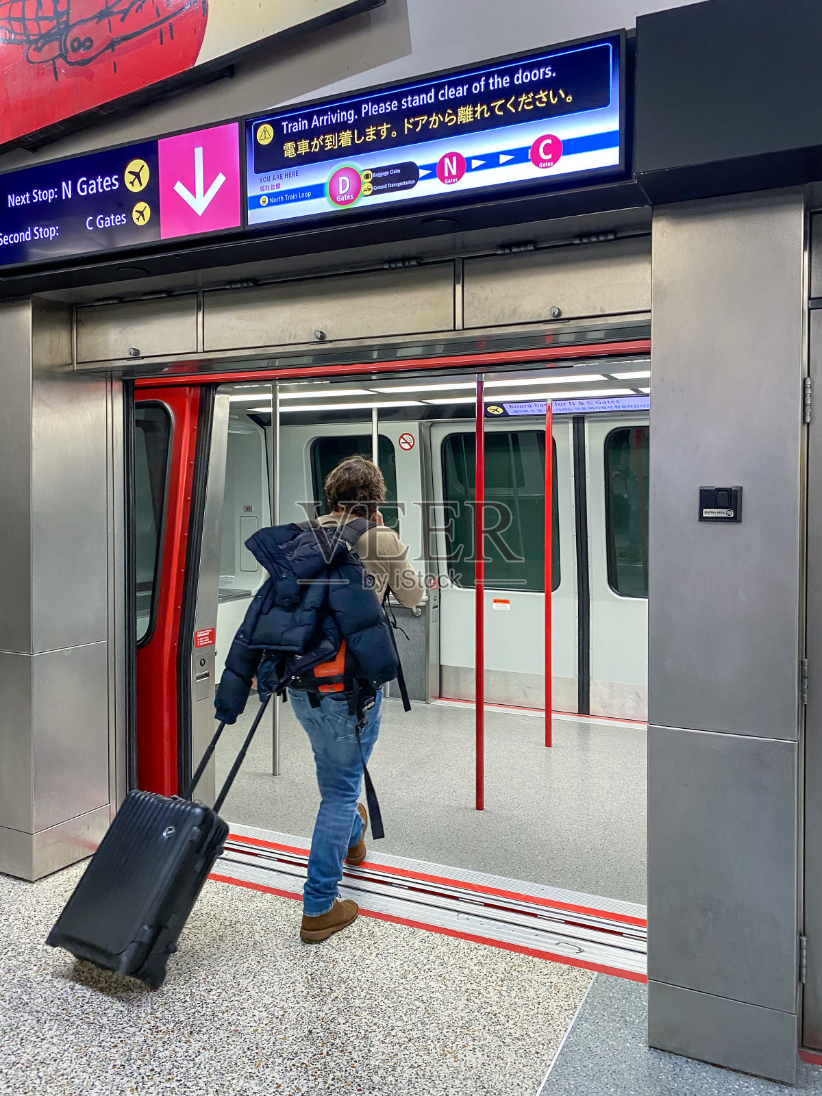 北京机场3号航站楼因新冠肺炎疫情隔离无人照片摄影图片