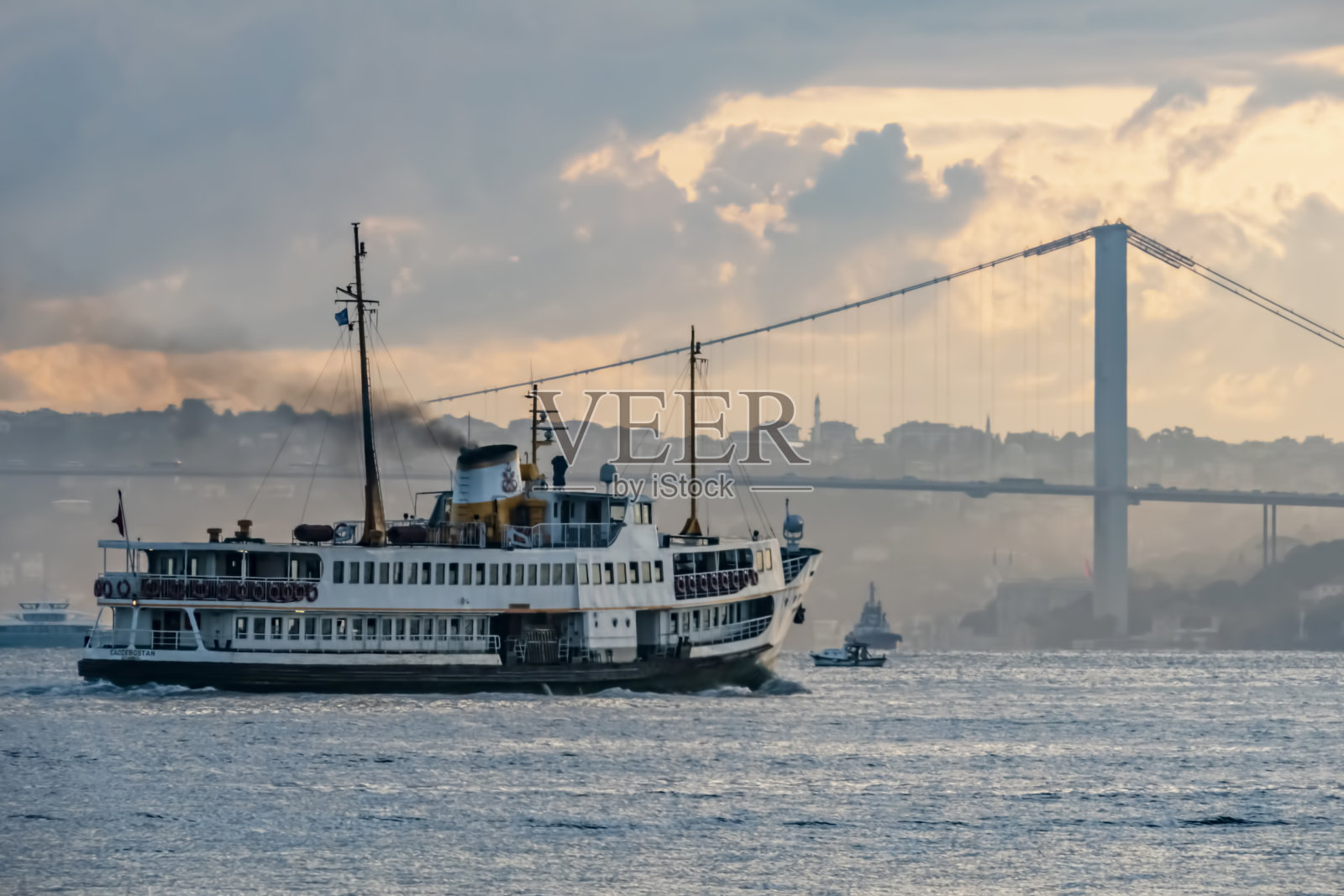 位于亚欧大陆中部的梦幻之城照片摄影图片