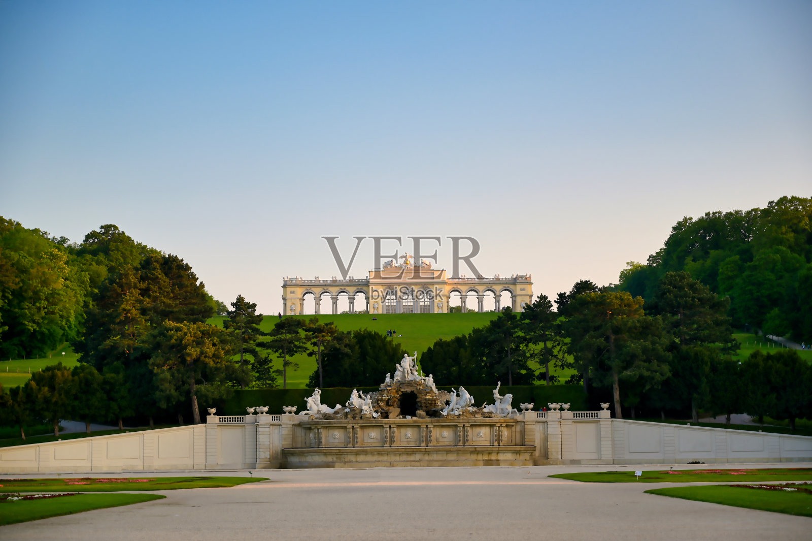 格洛里埃塔酒店位于奥地利维也纳Schönbrunn宫公园照片摄影图片