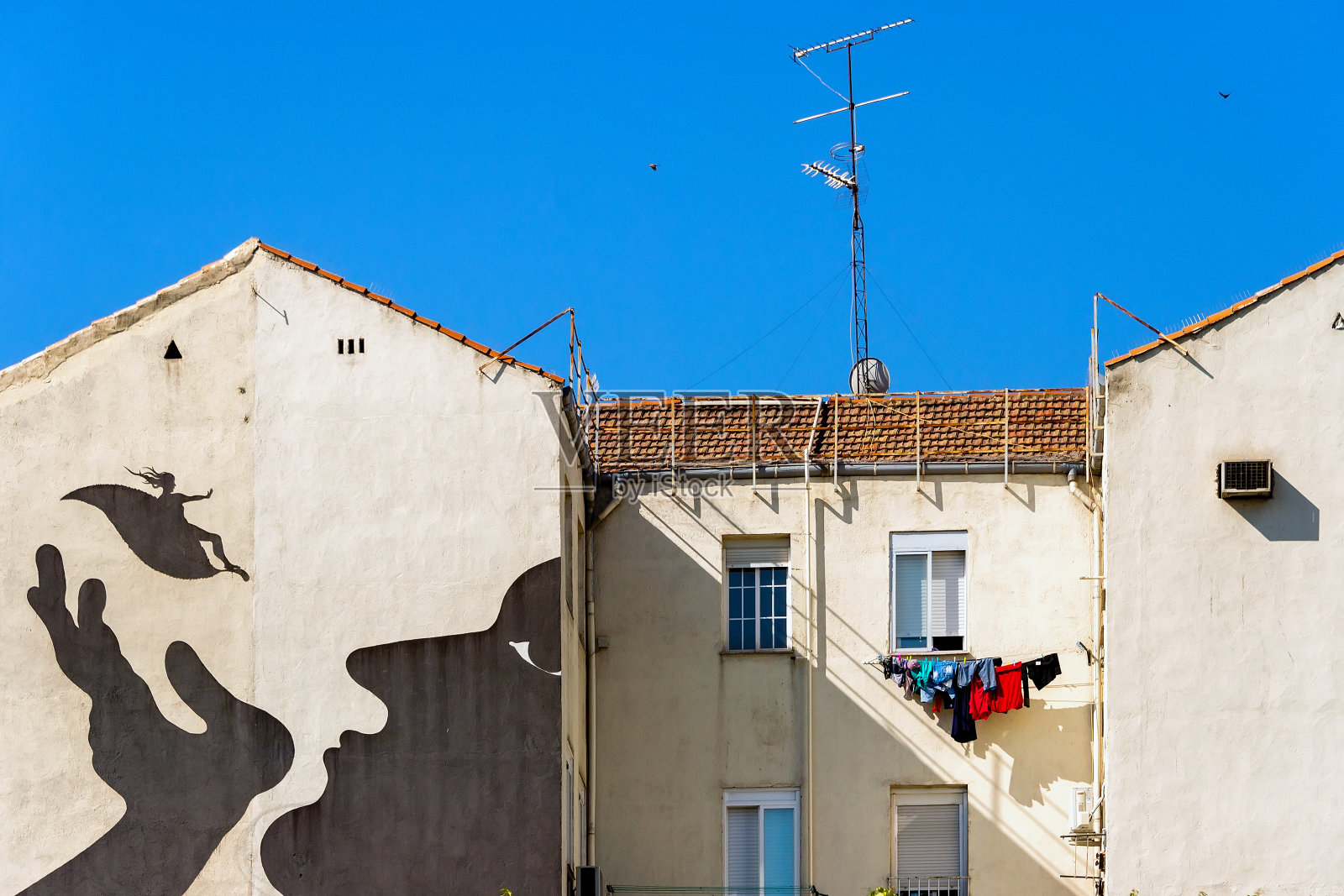 建筑上的壁画概念街头艺术照片摄影图片