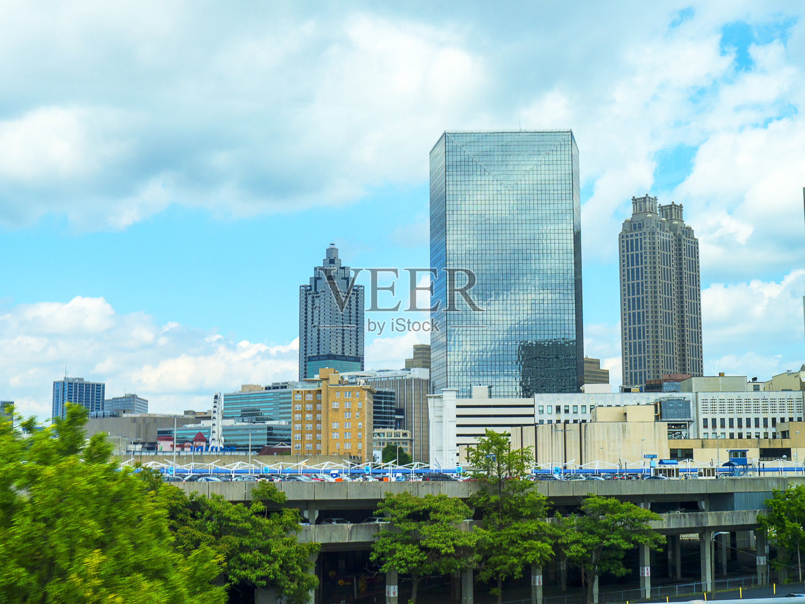 亚特兰大是美国乔治亚州的首府，也是人口最多的城市照片摄影图片