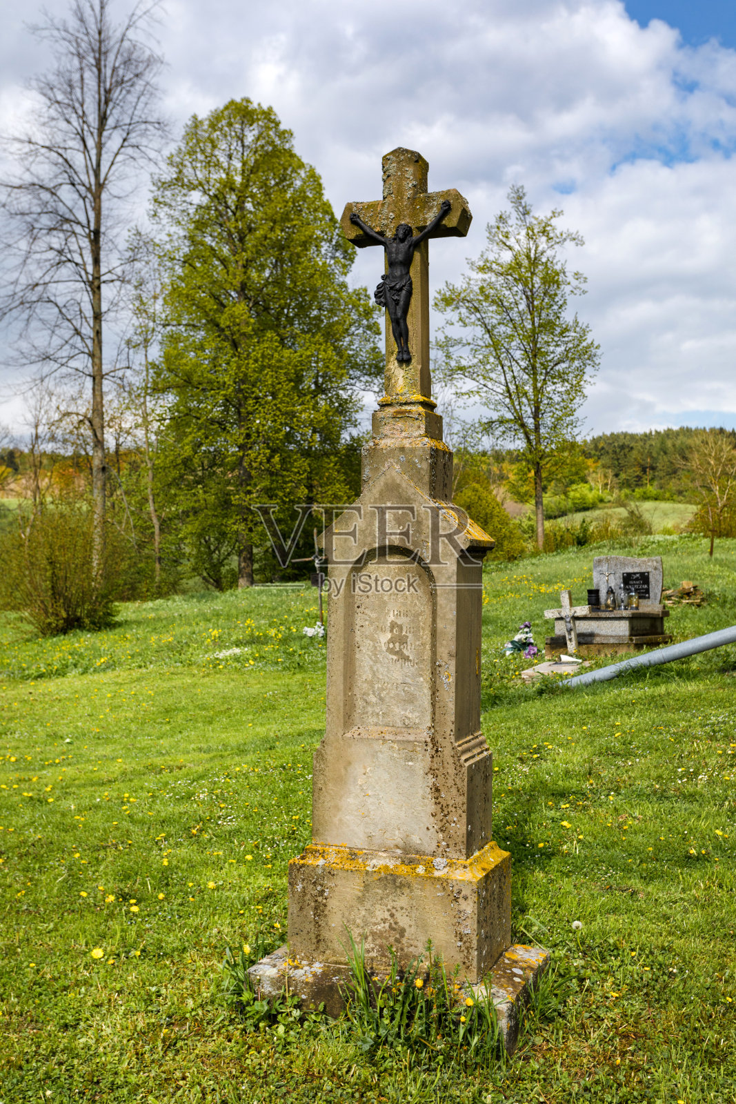 希腊天主教堂搬迁遗址圣Mikołaj在斯摩尼克和奥斯拉瓦。照片摄影图片