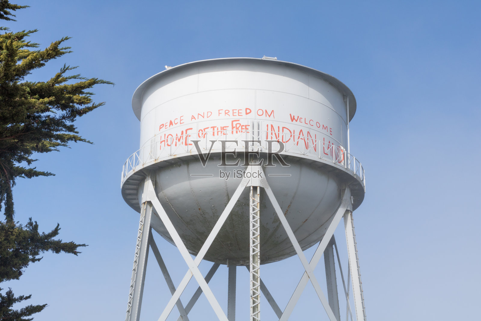 恶魔岛。照片摄影图片