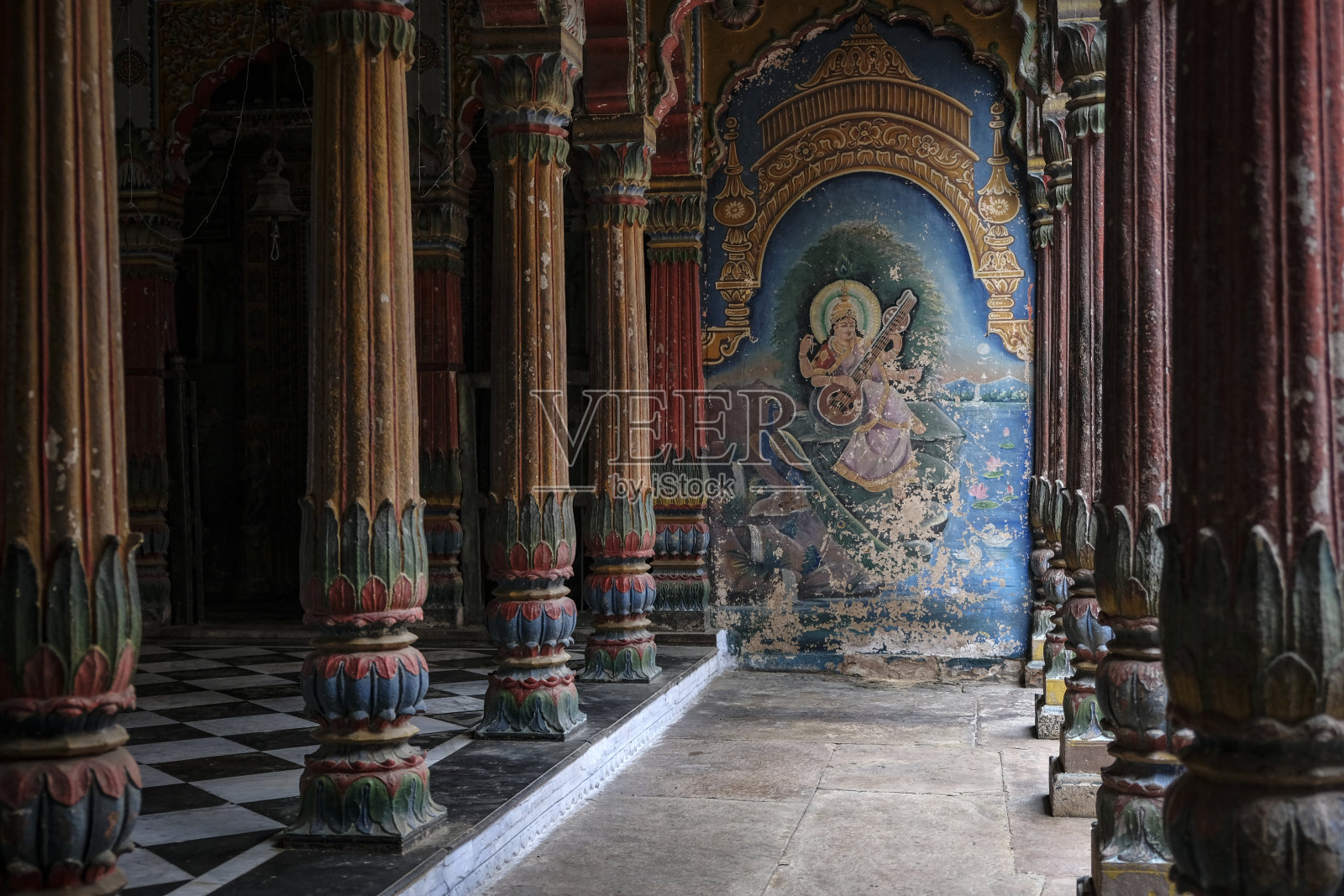 印度北方邦的瓦拉纳西。照片摄影图片