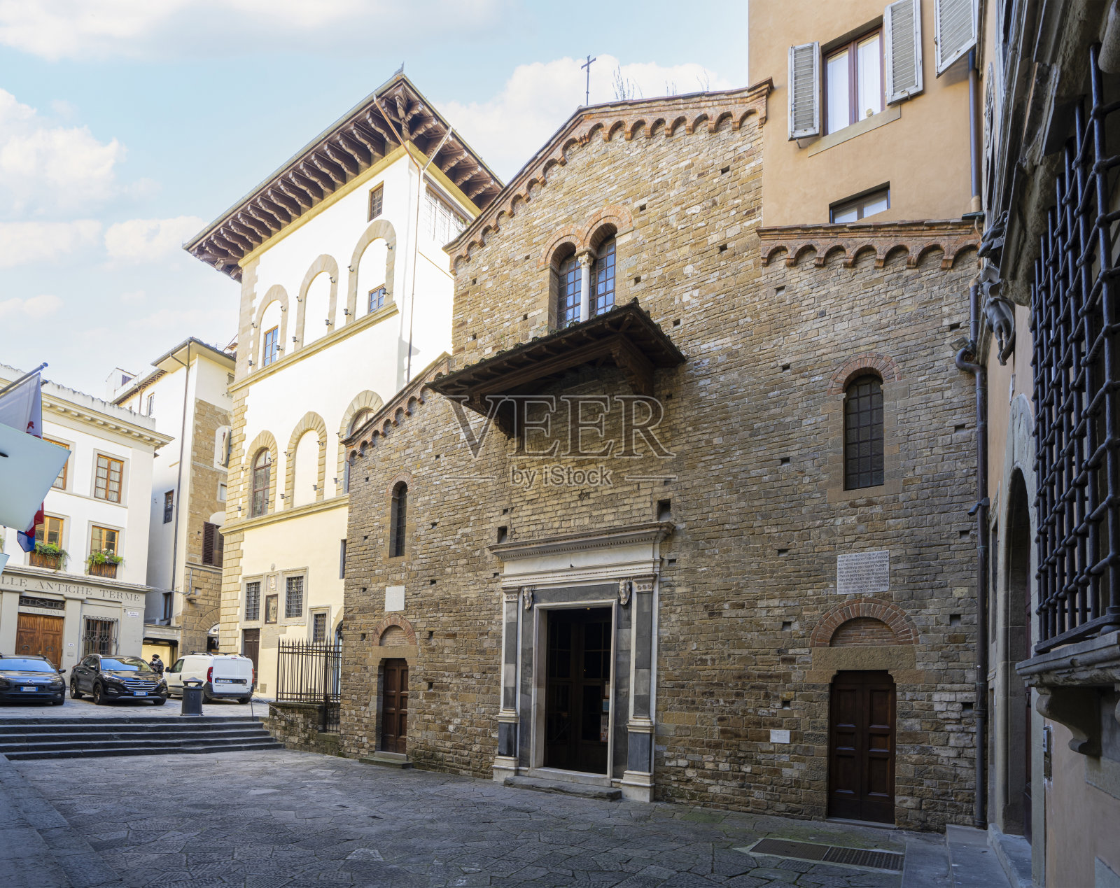 意大利佛罗伦萨的圣使徒教堂照片摄影图片