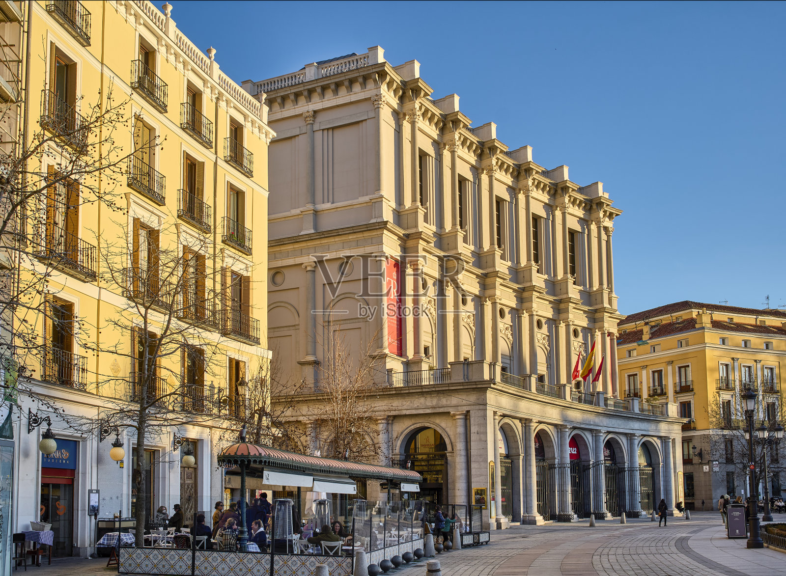 皇家剧院。东方广场。马德里,西班牙。照片摄影图片