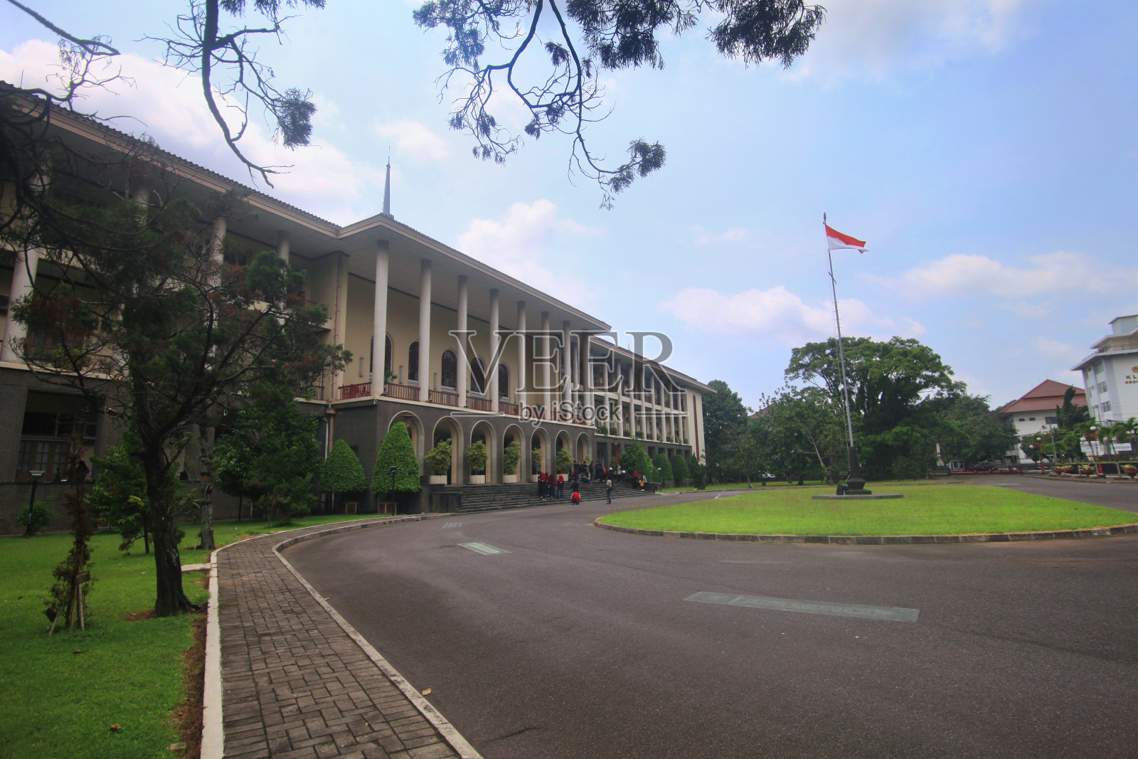 加扎马达大学中央大楼照片摄影图片