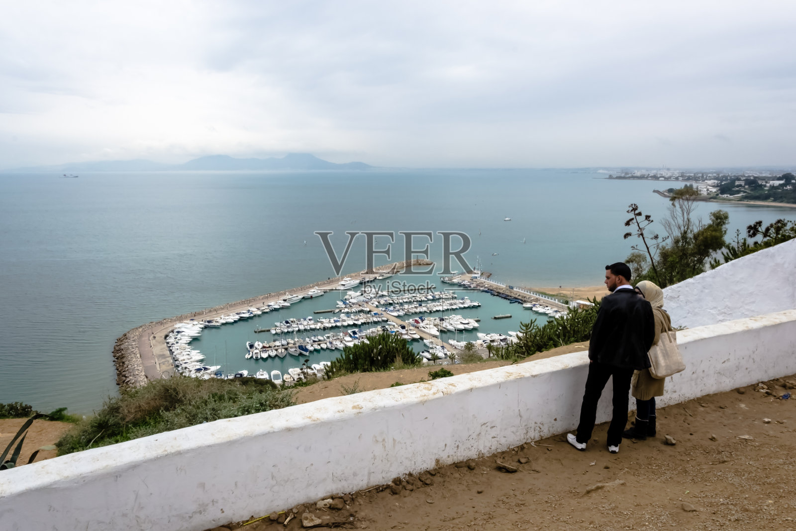 西迪布赛德是突尼斯北部的一个地中海城镇照片摄影图片