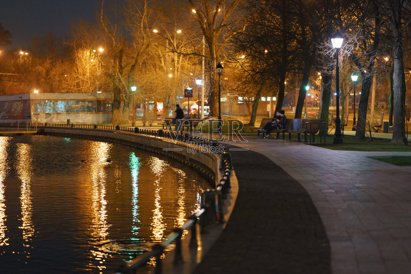 莫斯科夜景的长曝光摄影照片摄影图片