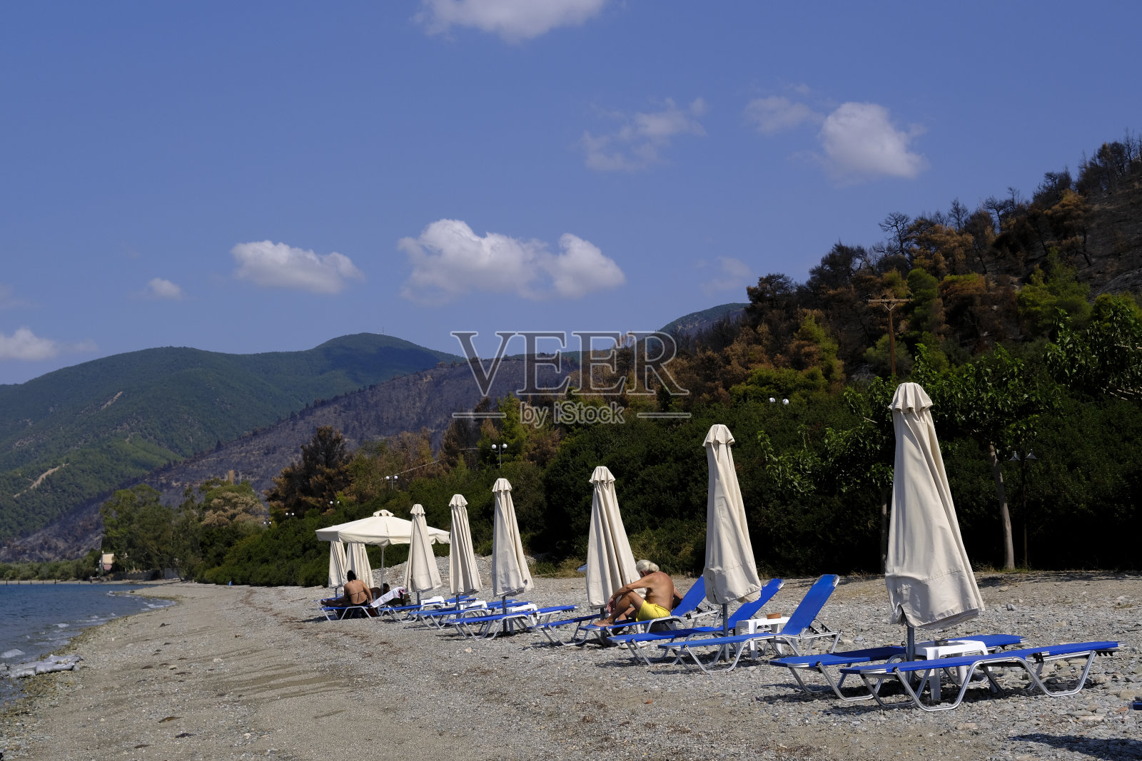 希腊埃维亚的荒芜海滩照片摄影图片