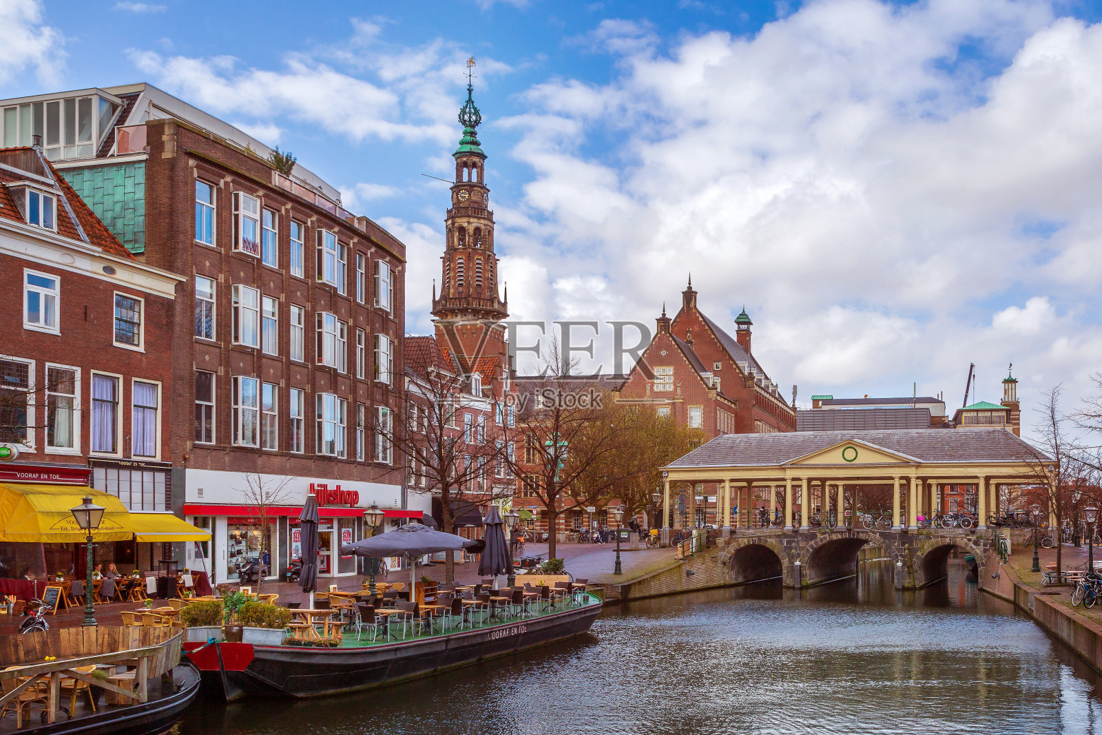 荷兰莱顿的传统房屋照片摄影图片