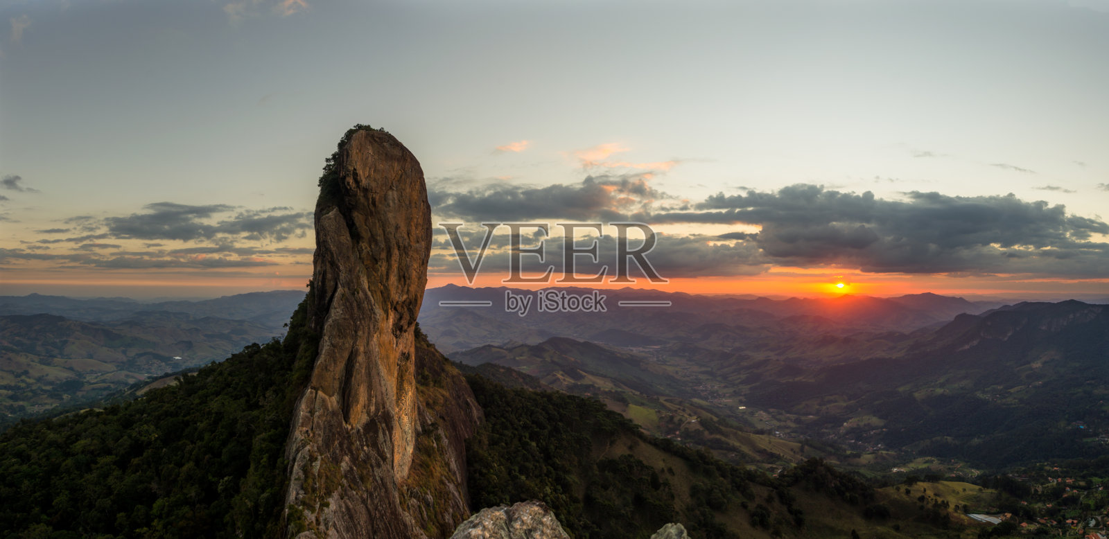 巴西佩德拉Baú的日落照片摄影图片