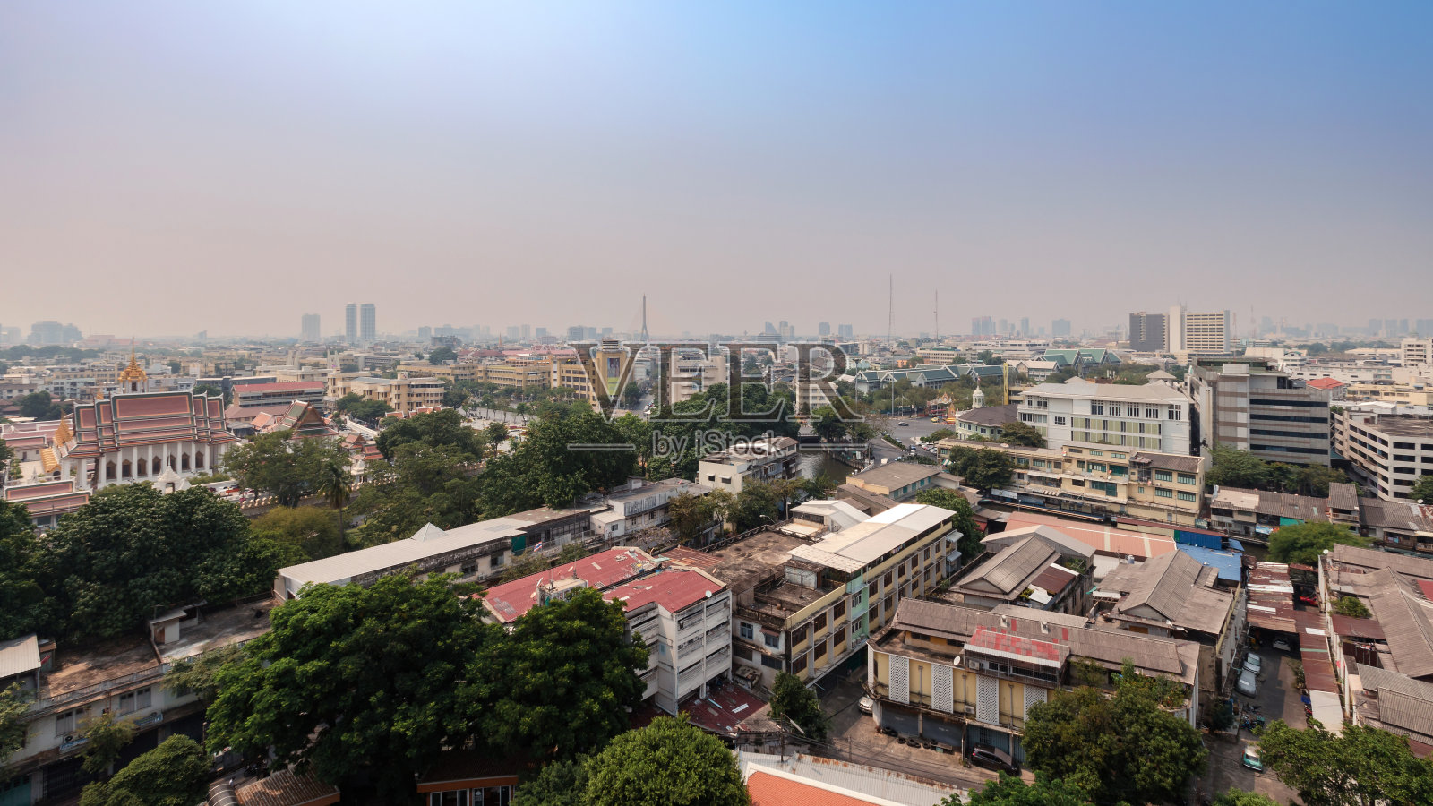 金山或寺顶景照片摄影图片
