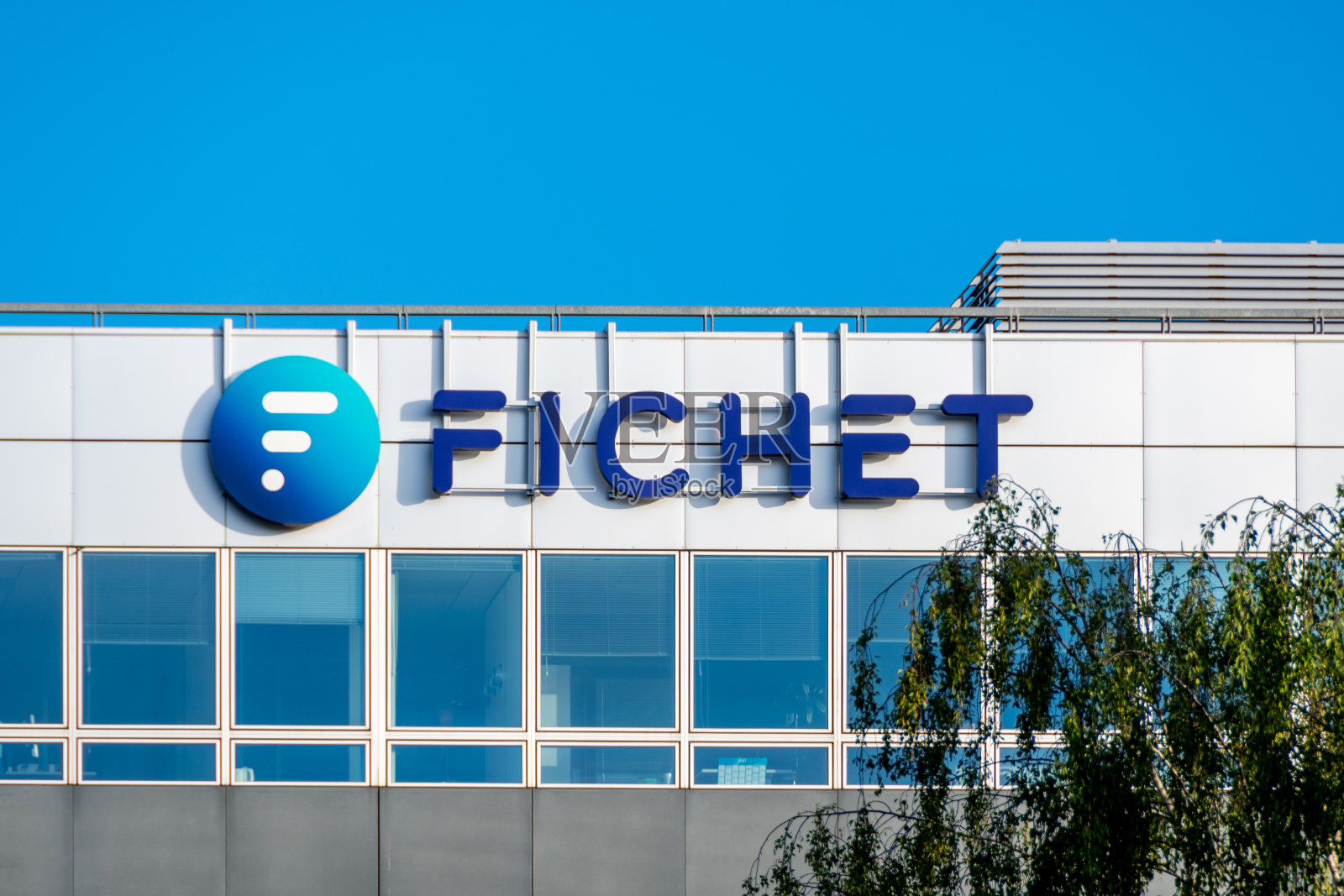 法国Velizy-Villacoublay，斐希特集团总部的外部视图照片摄影图片