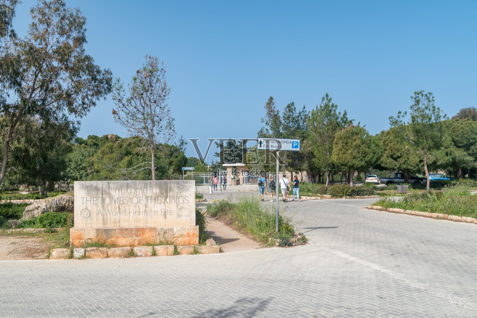 国王墓入口。世界遗产。考古博物馆有地下坟墓，其中许多可以追溯到公元前4世纪。照片摄影图片