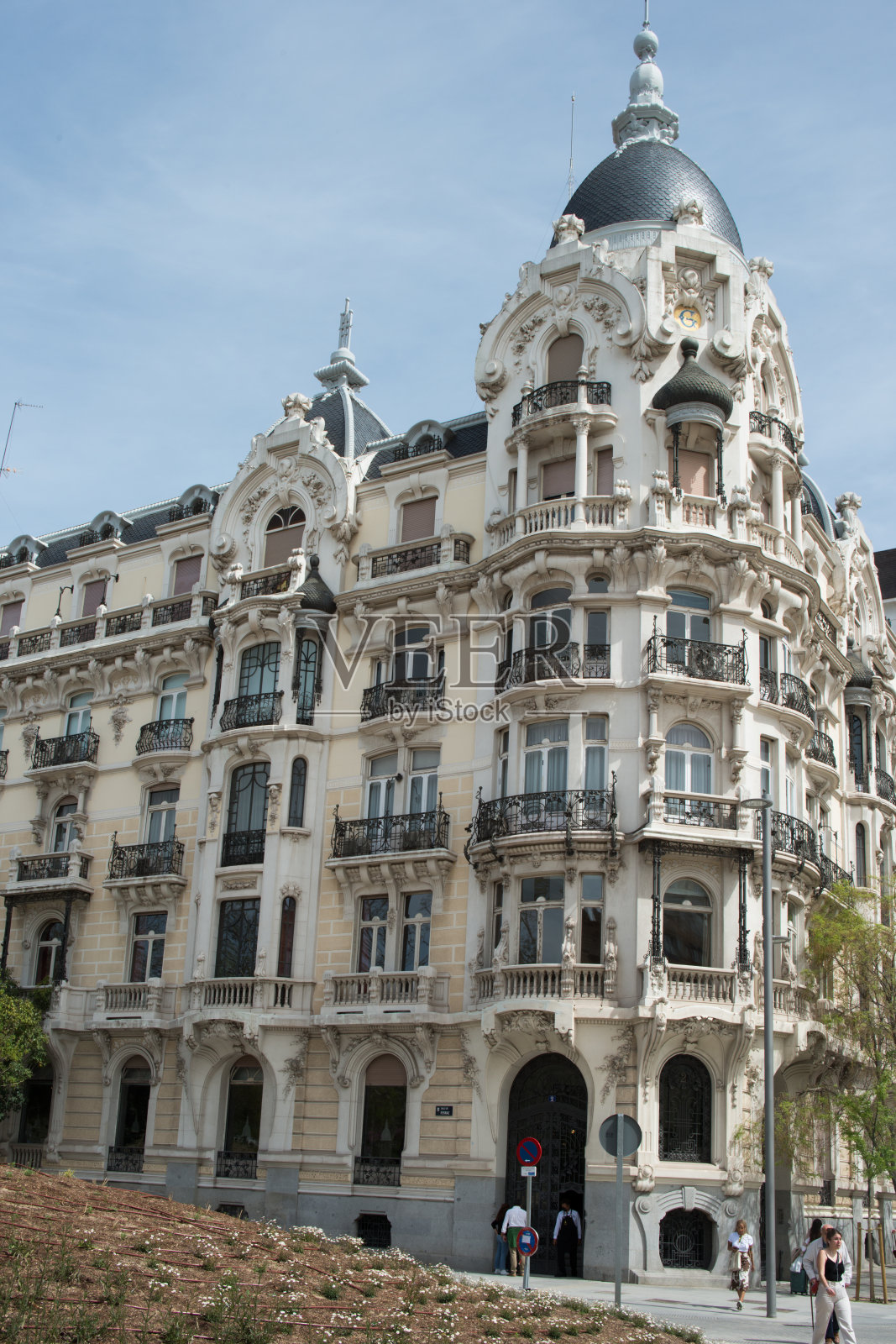 费拉兹街的漂亮建筑。照片摄影图片