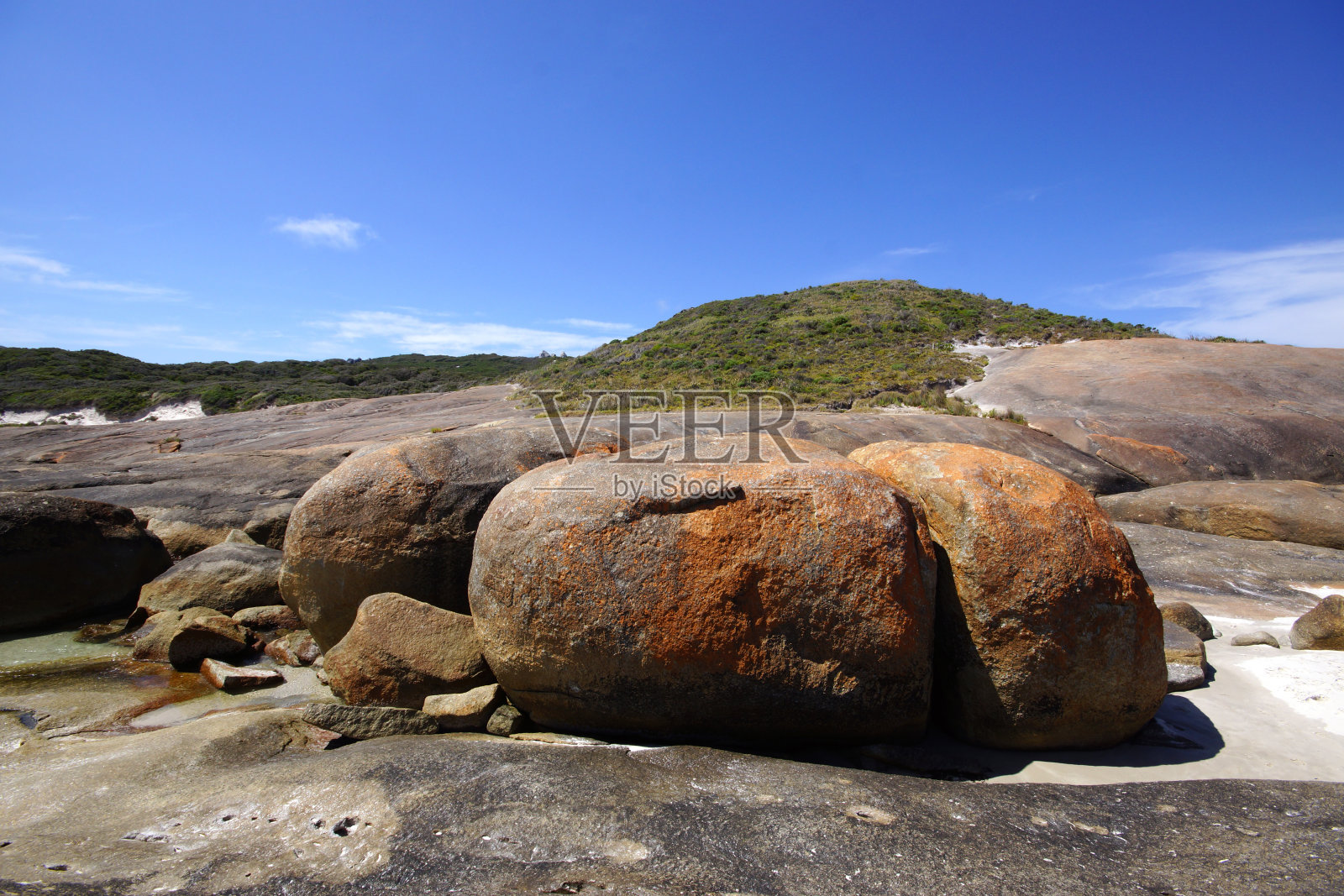 红色花岗岩，产于澳大利亚西部照片摄影图片