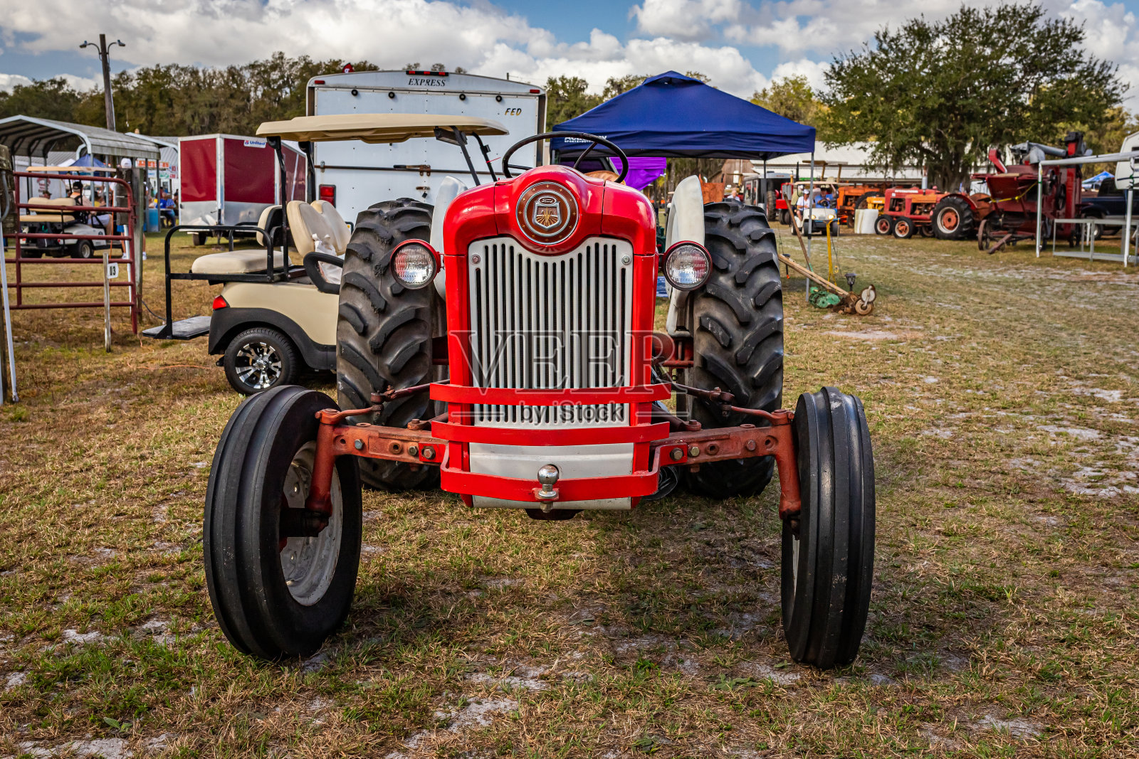 1959年福特641工农拖拉机照片摄影图片