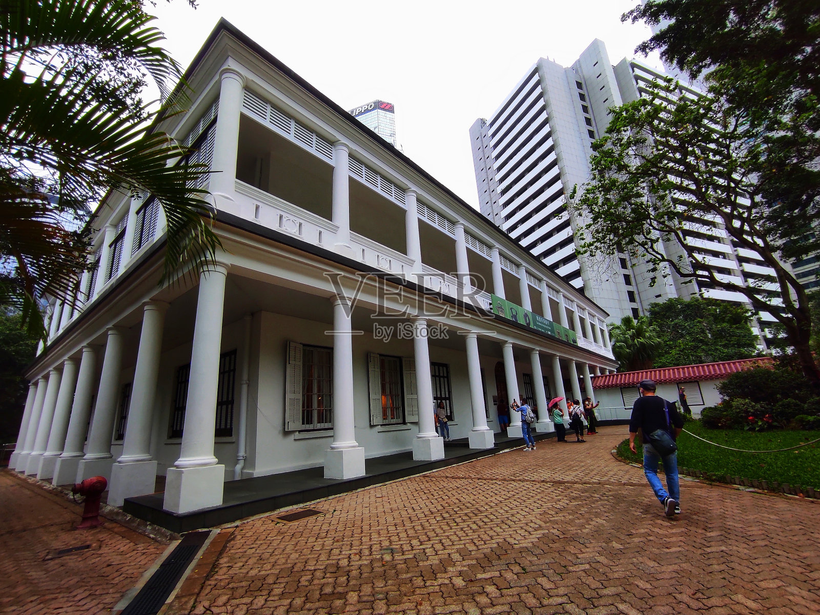 香港公园，2022年5月:香港公园茶具馆大楼。照片摄影图片