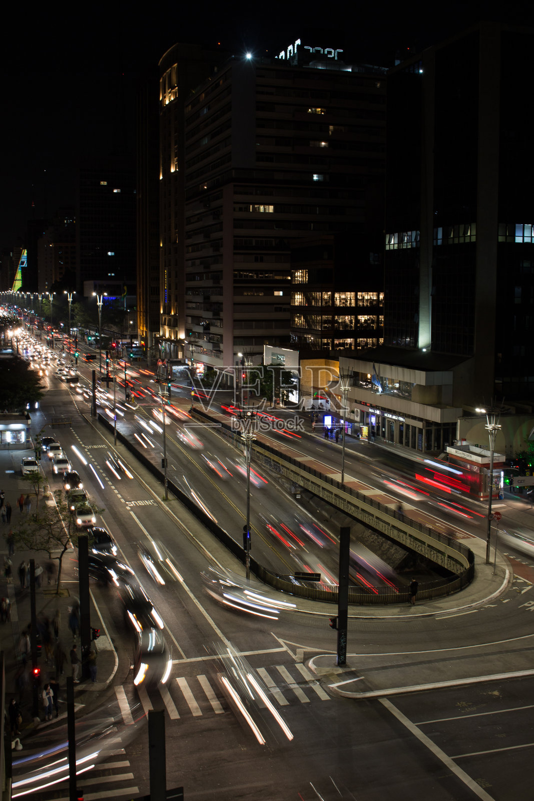 一秒后到达保利斯塔照片摄影图片
