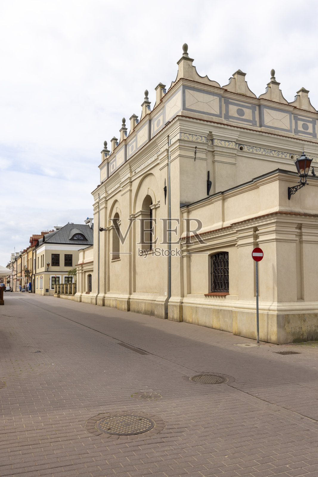 17世纪波兰萨摩什老城的萨摩什犹太教堂照片摄影图片