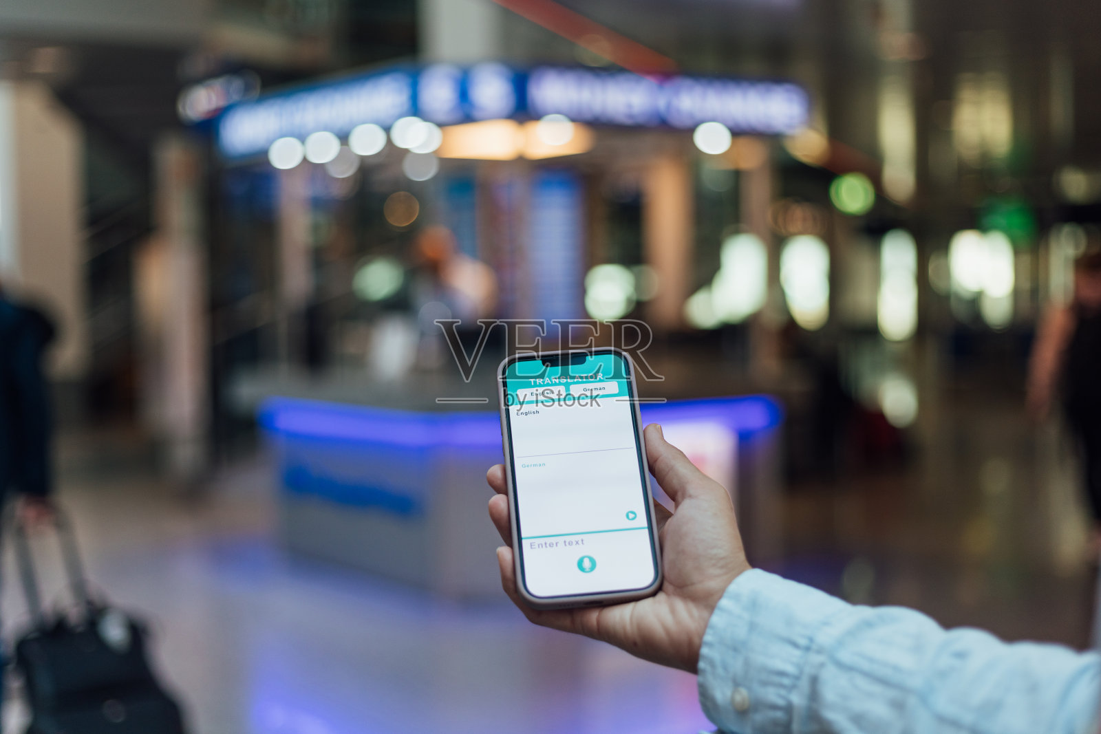 使用翻译应用照片摄影图片