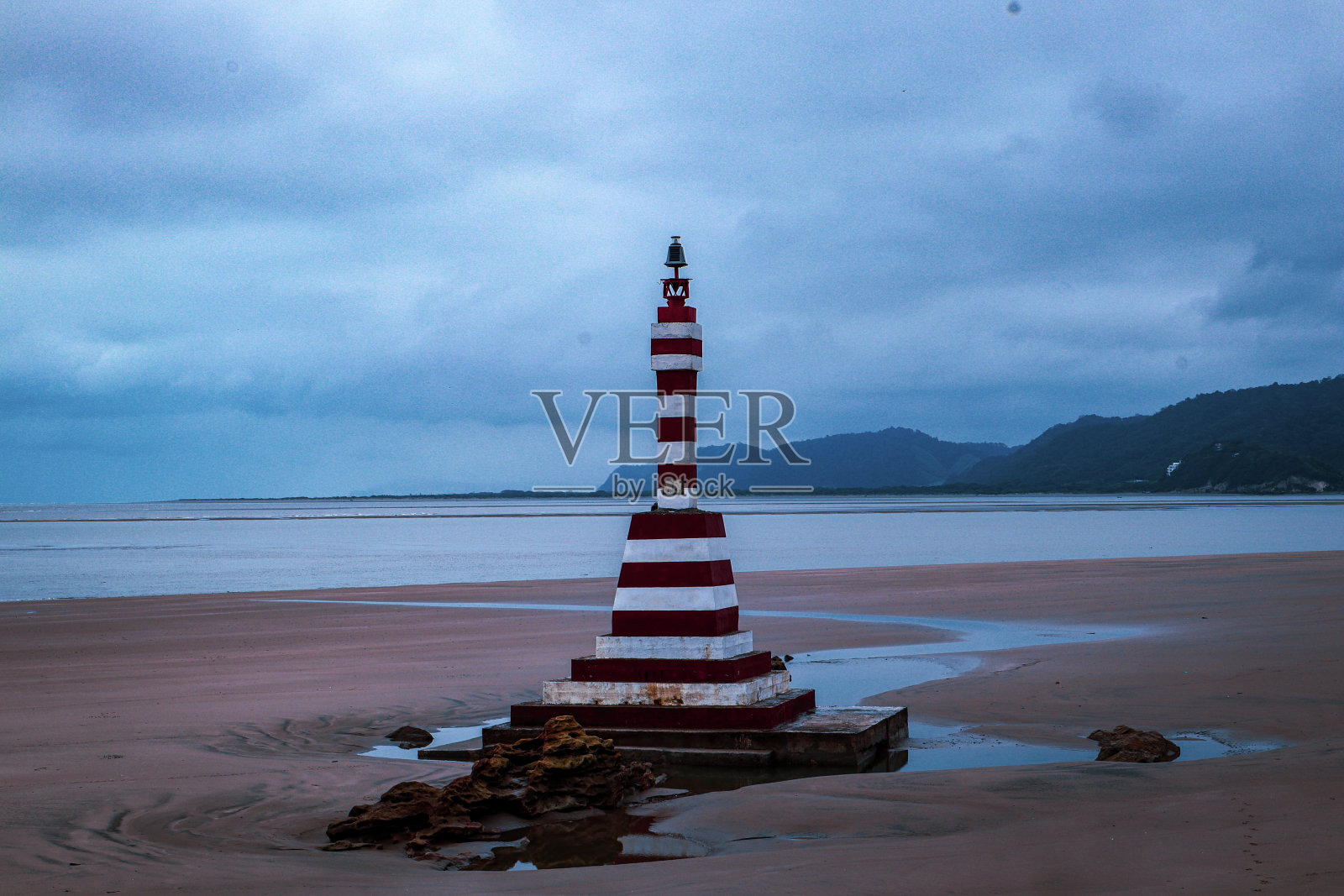 头灯照片摄影图片