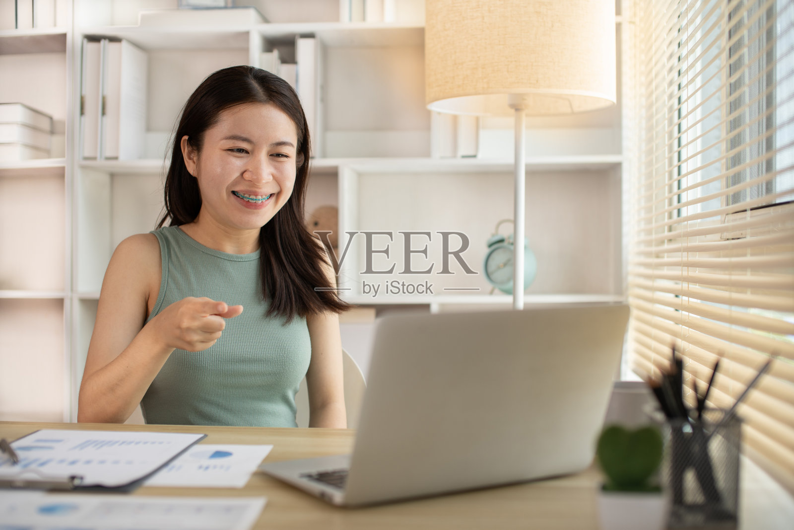 居家办公照片摄影图片