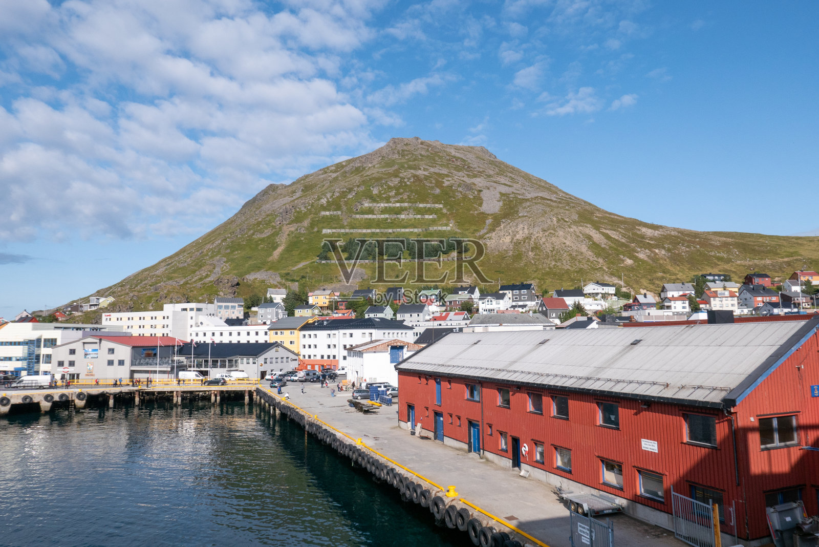 从游轮上俯瞰北角的霍宁斯瓦格(德语:Nordkap)。照片摄影图片