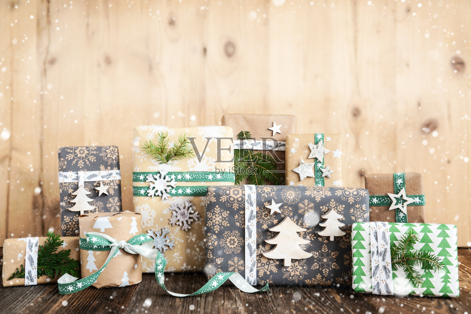 质朴环保的圣诞装饰照片摄影图片