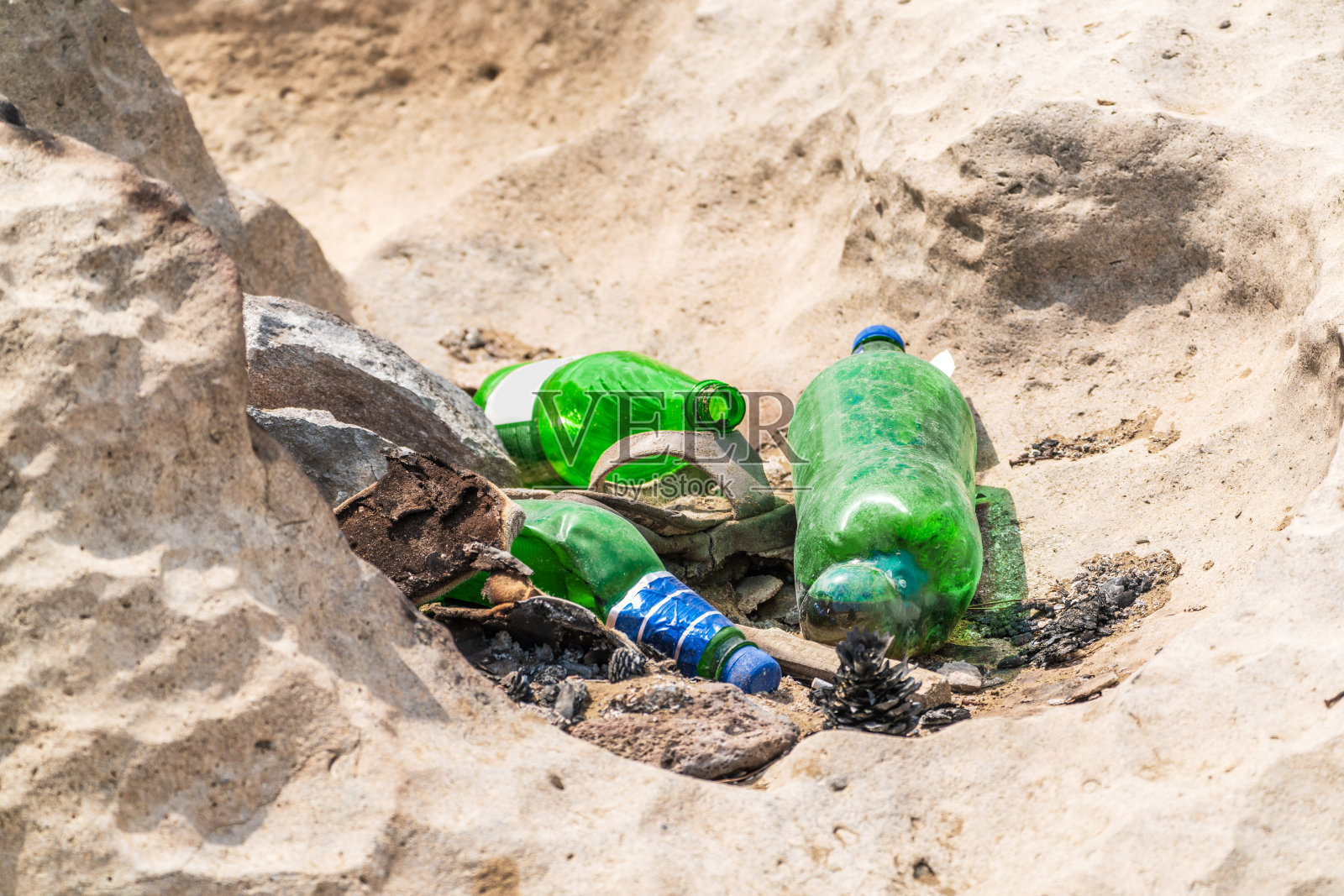 塑料瓶污染环境照片摄影图片