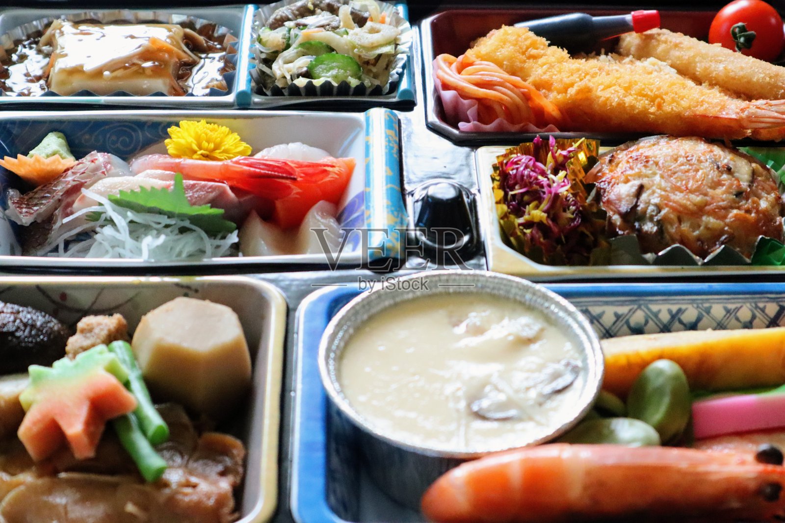 豪华的日式餐盒照片摄影图片