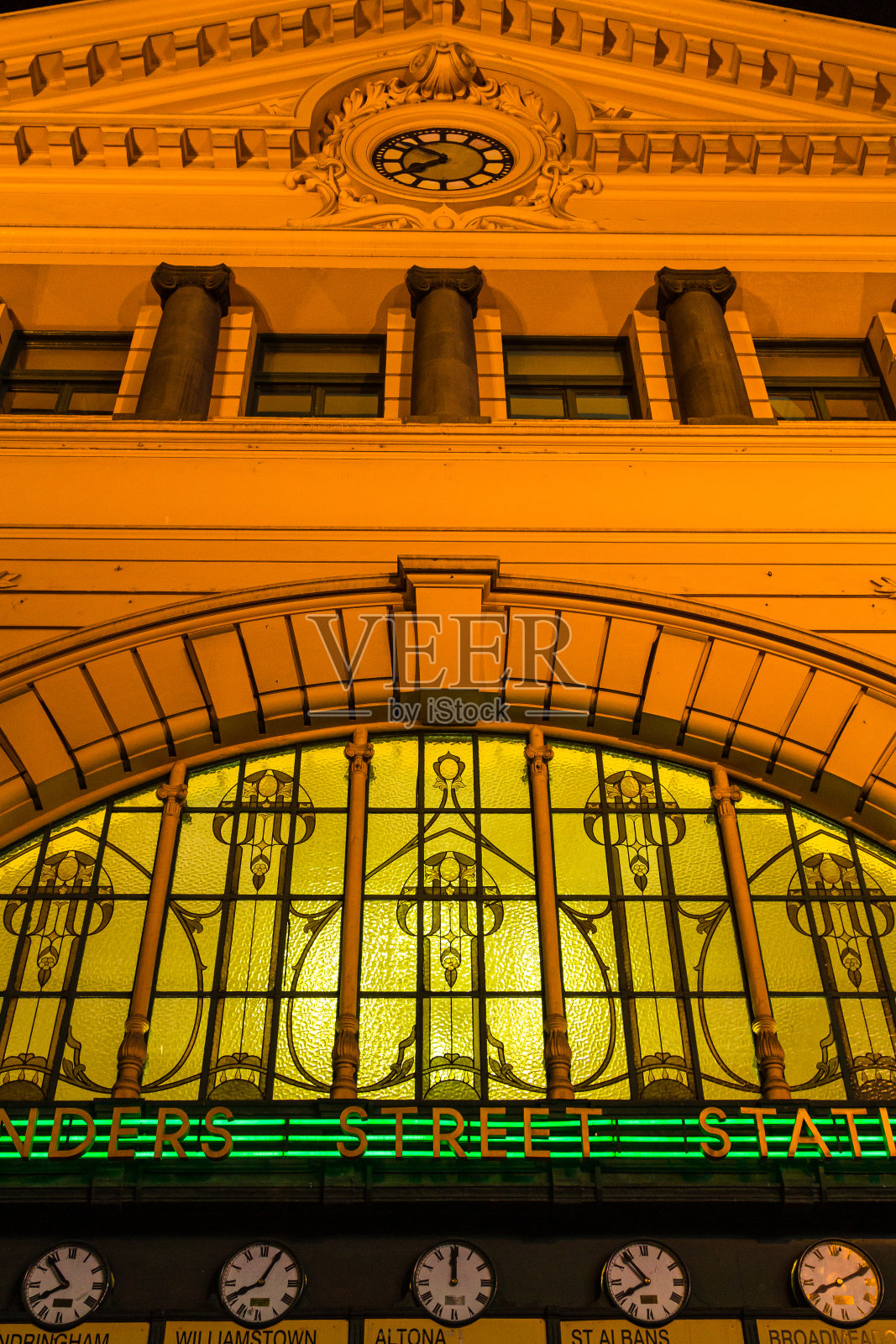 澳大利亚墨尔本弗林德斯街火车站照片摄影图片