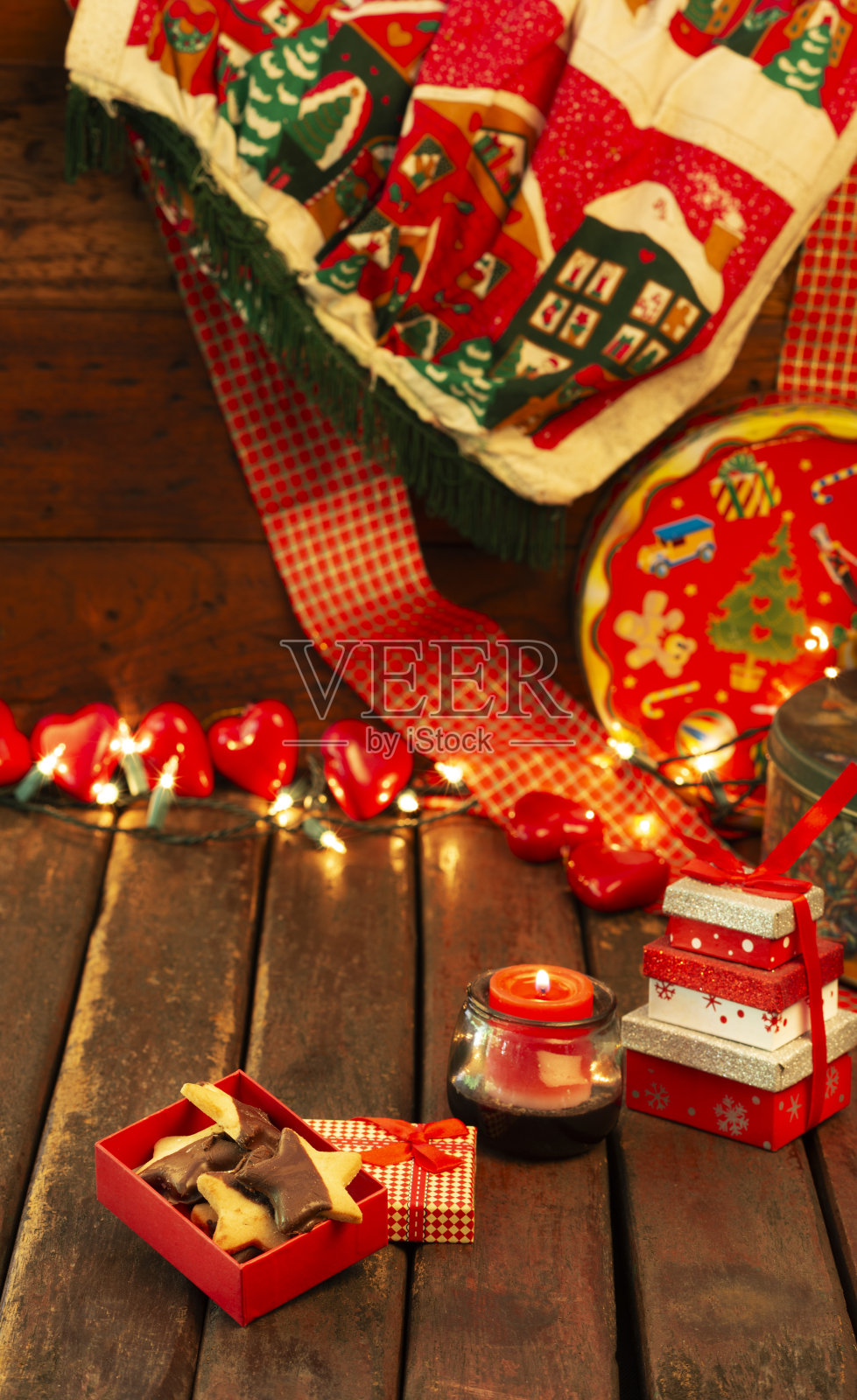 上面有巧克力的饼干照片摄影图片