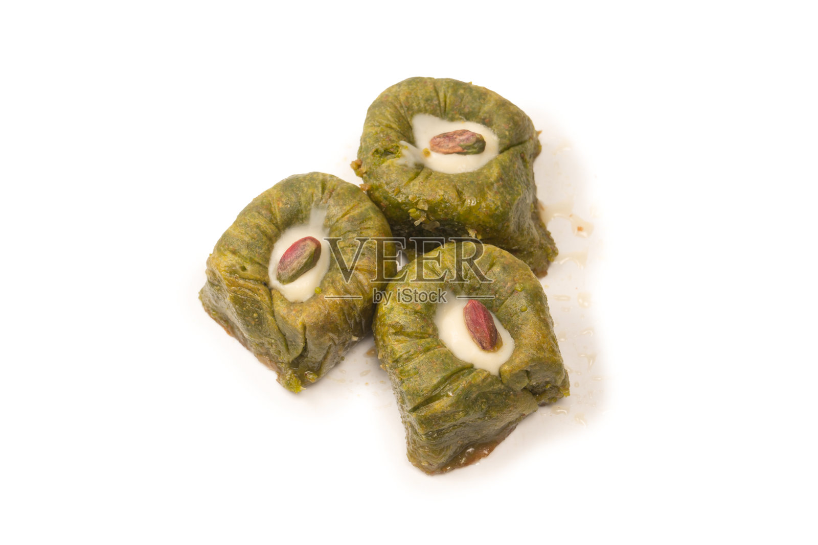 土耳其开心果baklava孤立在白色背景上。照片摄影图片