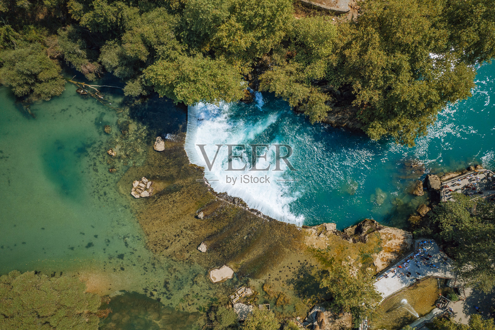 土耳其安塔利亚马纳夫加特的瀑布照片摄影图片