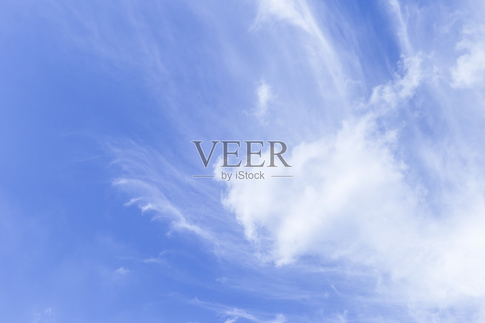 蓝天背景上的白云照片摄影图片