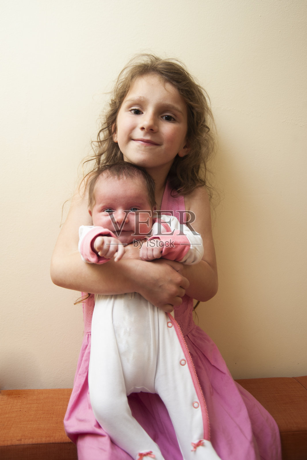 两个姐妹照片摄影图片