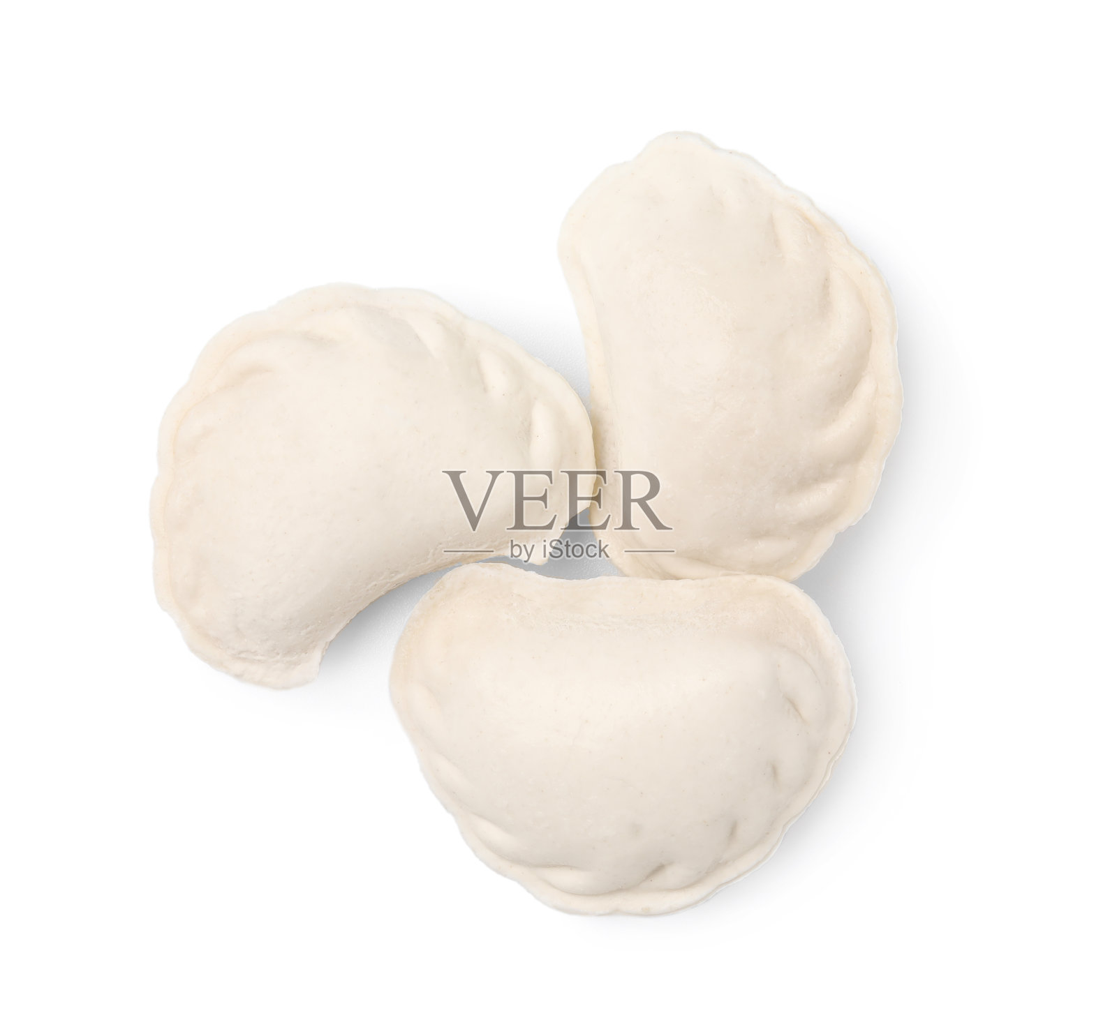 生饺子(varenyky)孤立在白色，俯视图照片摄影图片