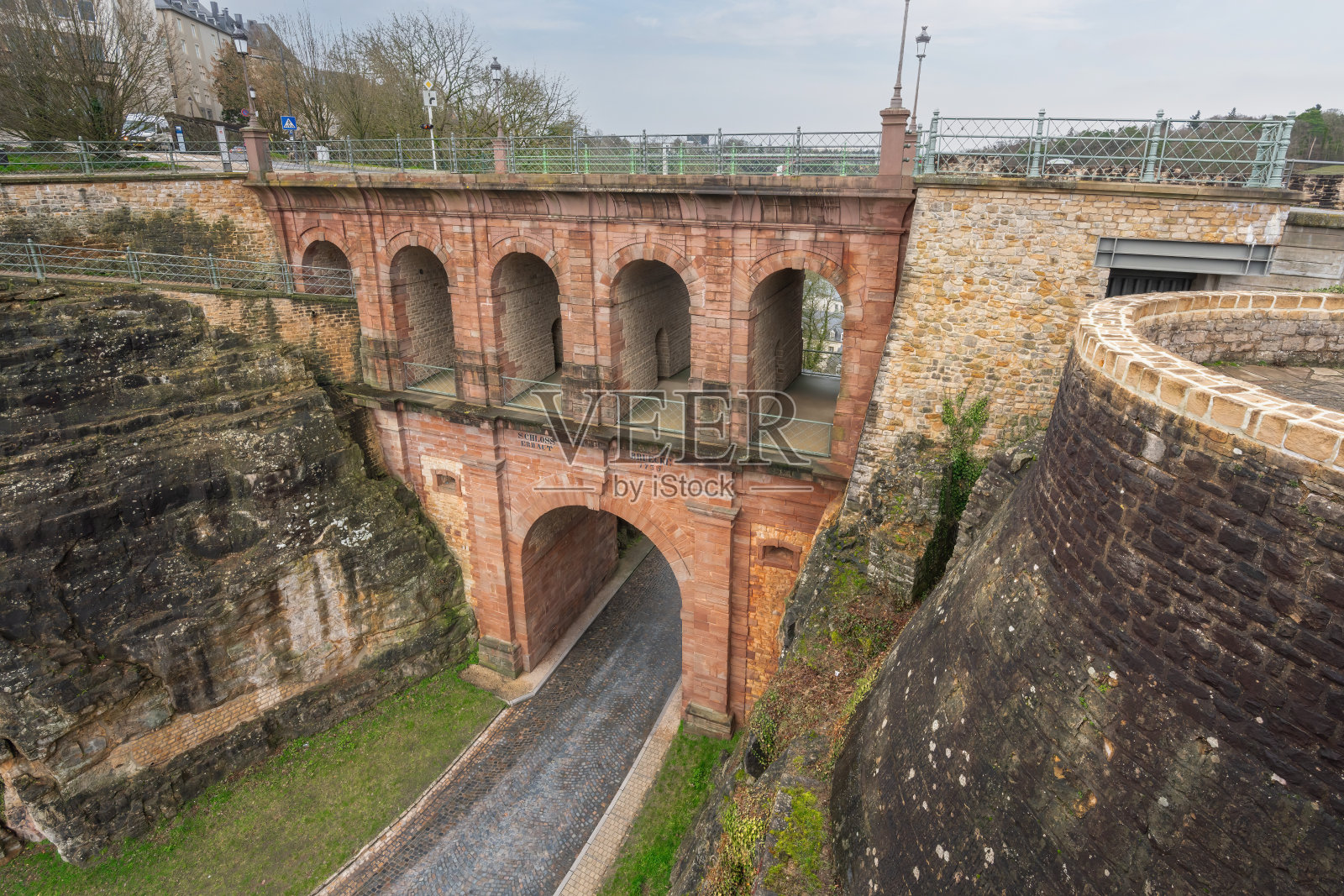 城堡桥(施拉斯布雷克)-卢森堡市照片摄影图片